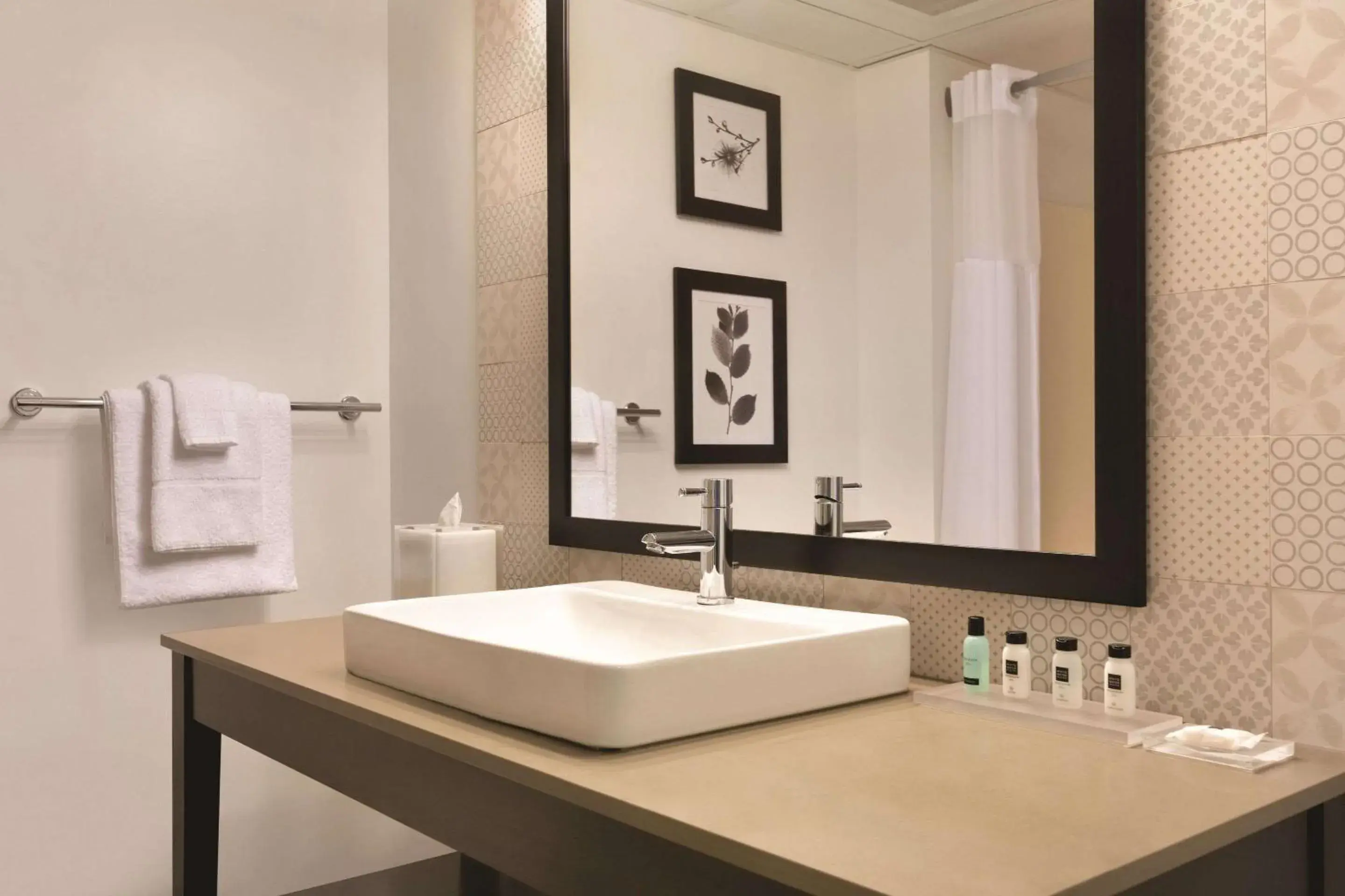 Bedroom in Country Inn & Suites by Radisson, Brooklyn Park - Brooklyn Center, MN Bedroom in Country Inn & Suites by Radisson, Brooklyn Park - Brooklyn Center, MN