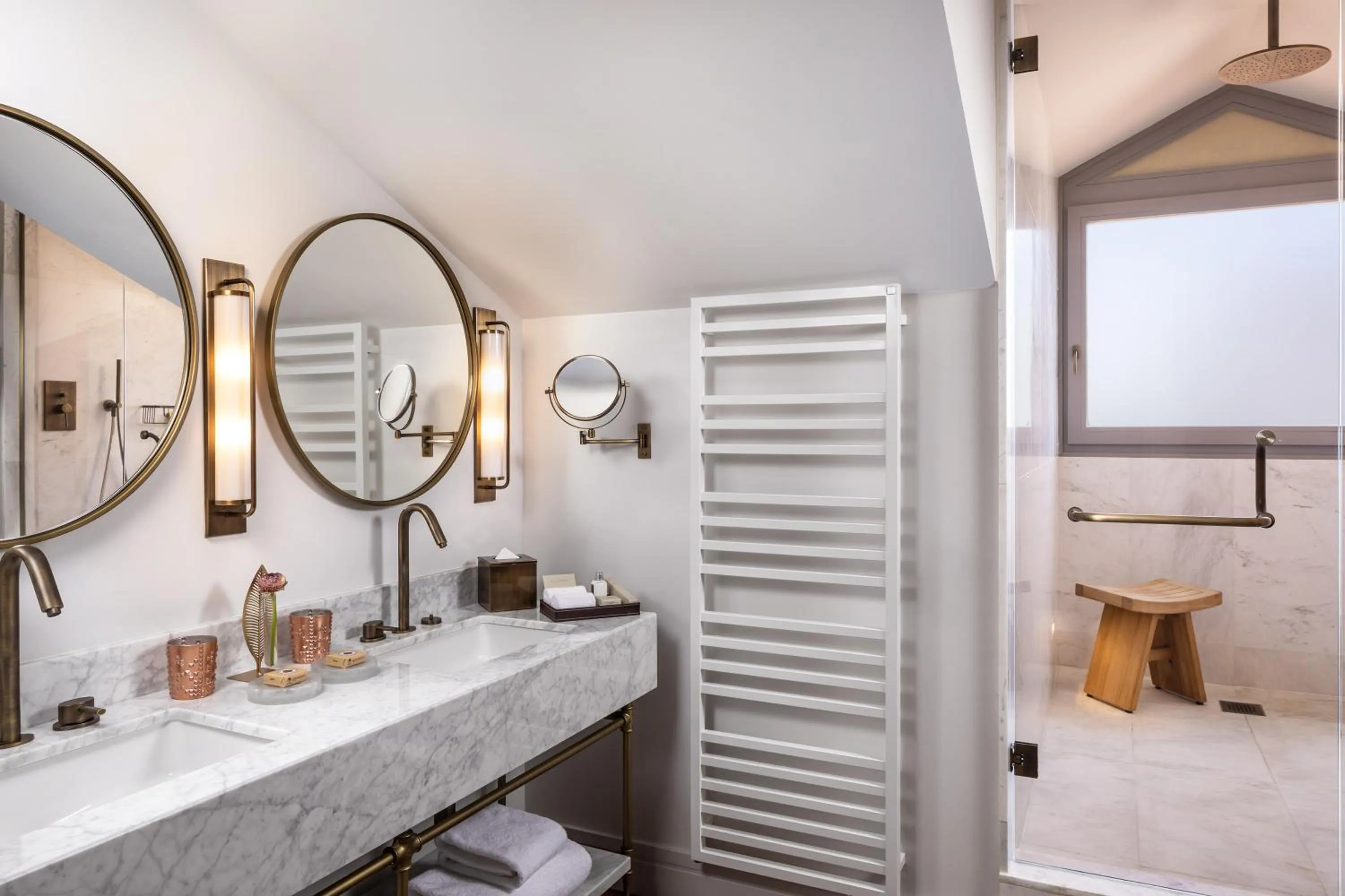 Shower in Gran Hotel Inglés - The Leading Hotels of the World