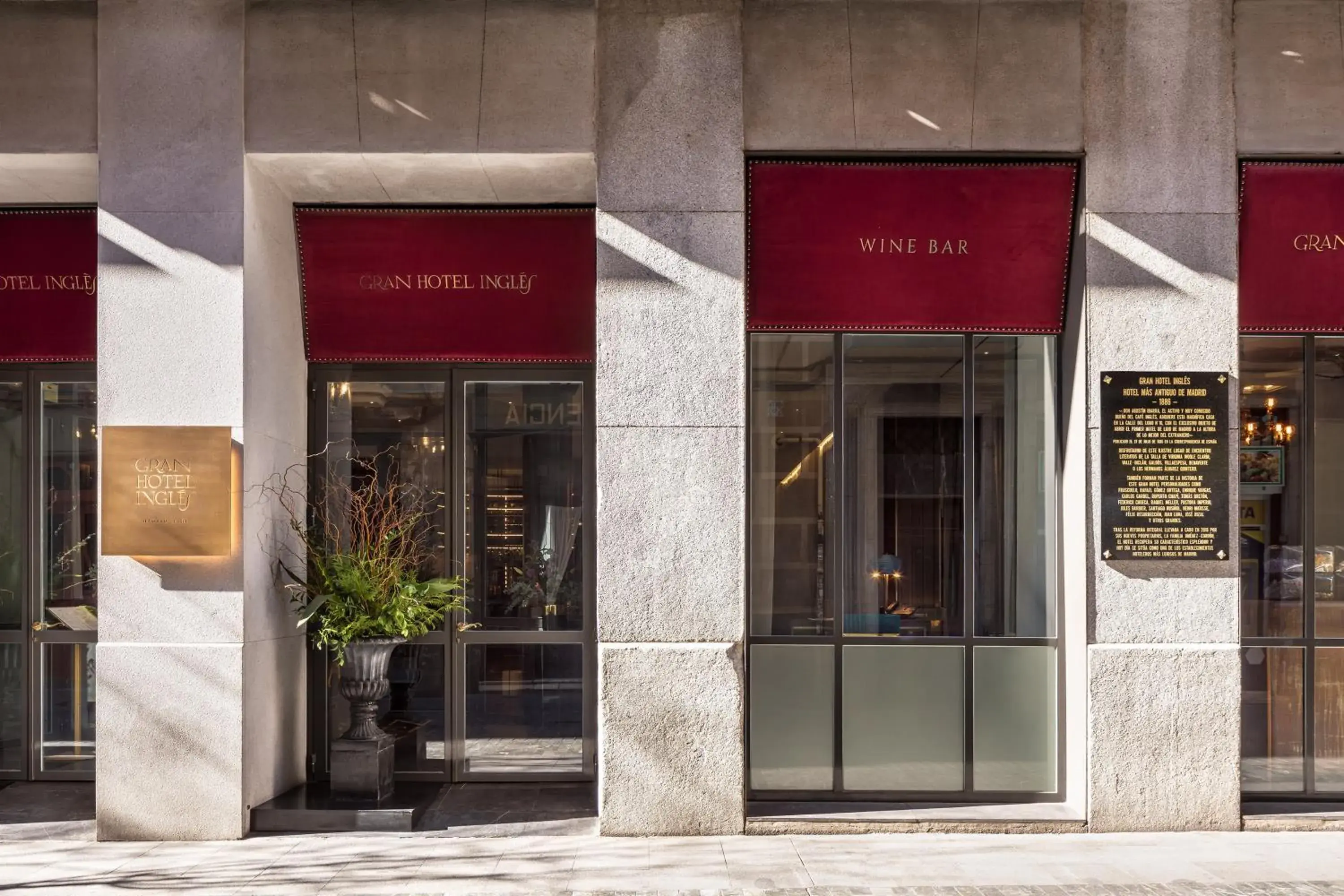 Facade/entrance in Gran Hotel Inglés - The Leading Hotels of the World Facade/entrance in Gran Hotel Inglés - The Leading Hotels of the World