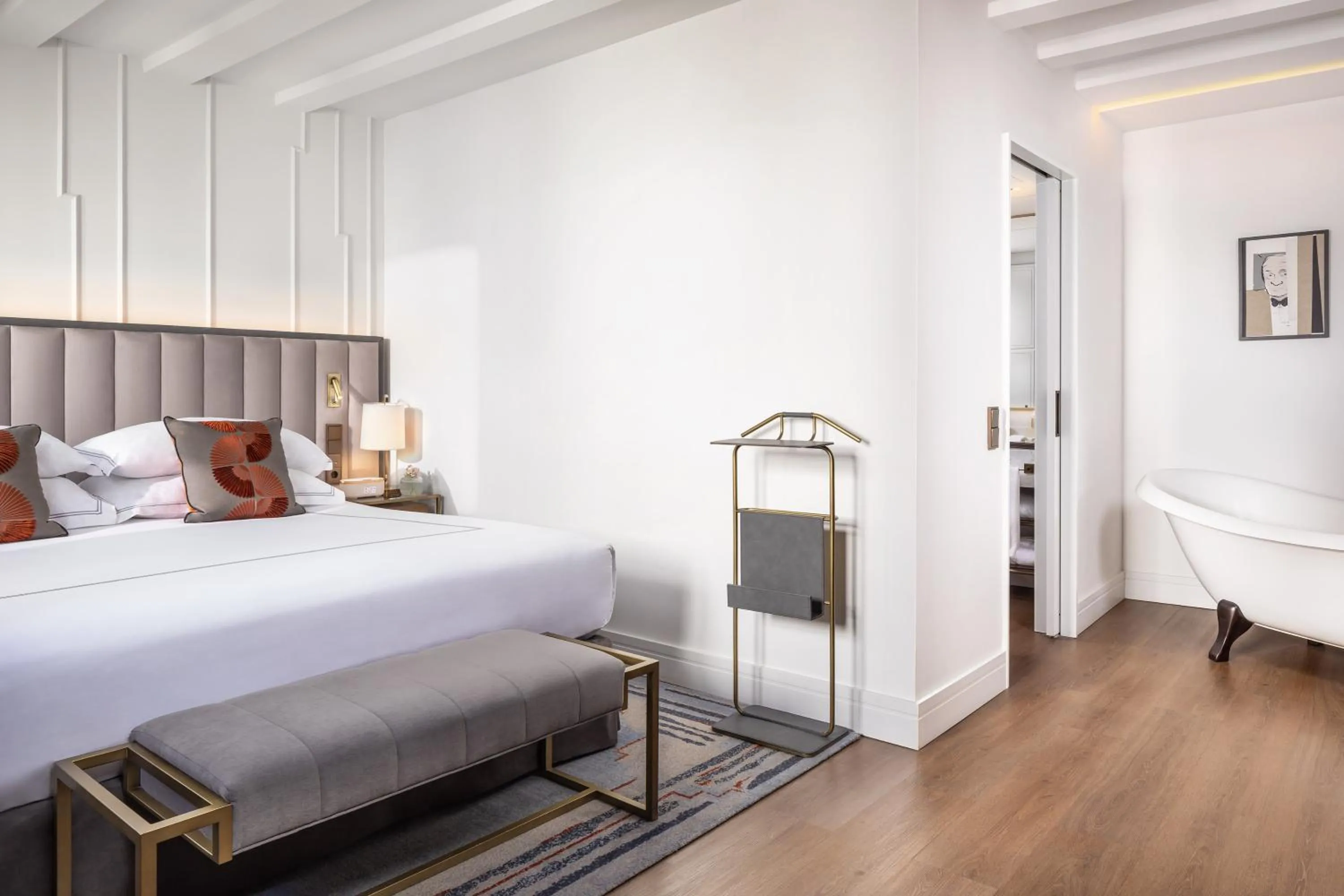 Bedroom, Bed in Gran Hotel Inglés - The Leading Hotels of the World