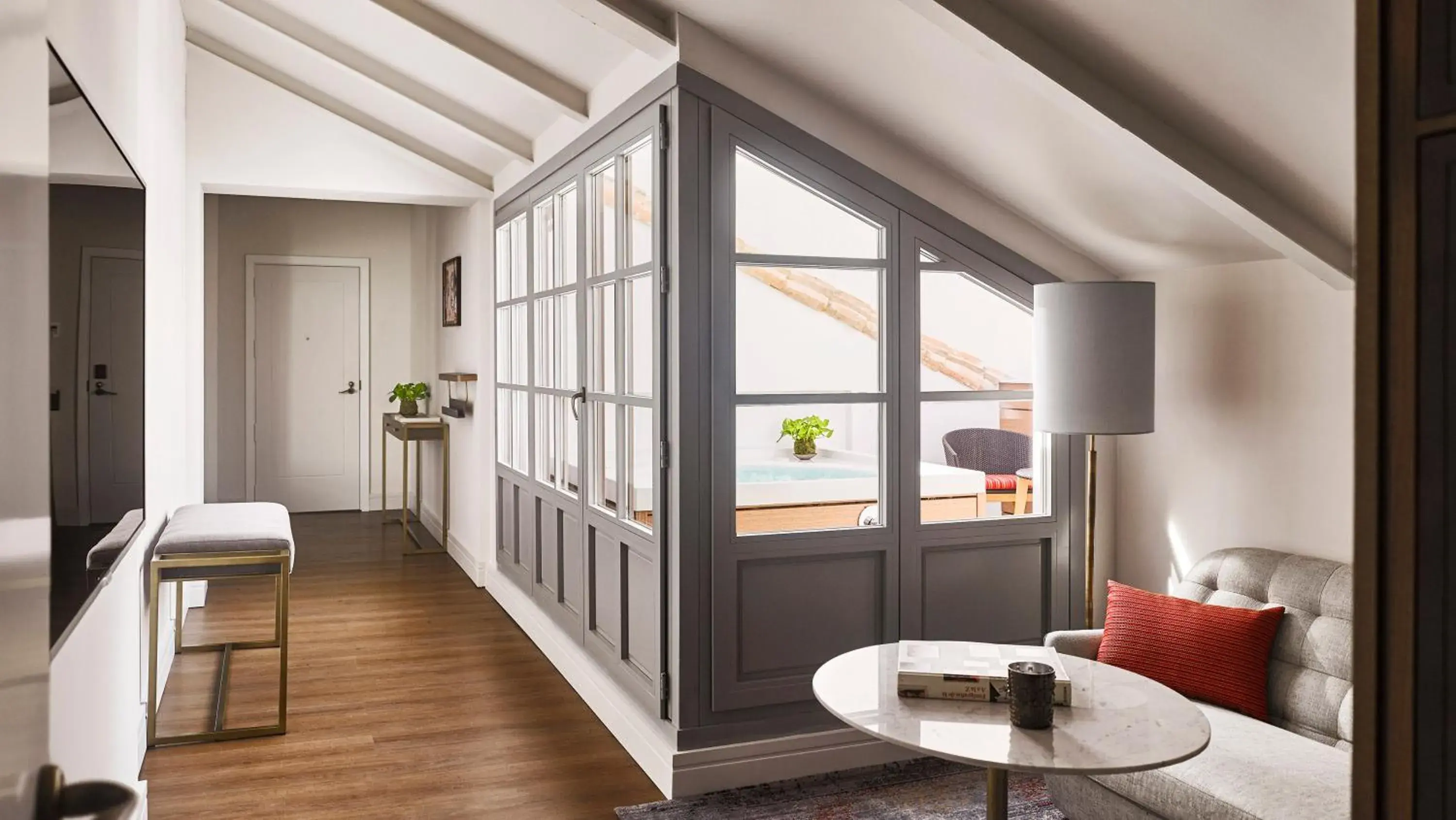 Hot Tub, Bed in Gran Hotel Inglés - The Leading Hotels of the World Hot Tub, Bed in Gran Hotel Inglés - The Leading Hotels of the World