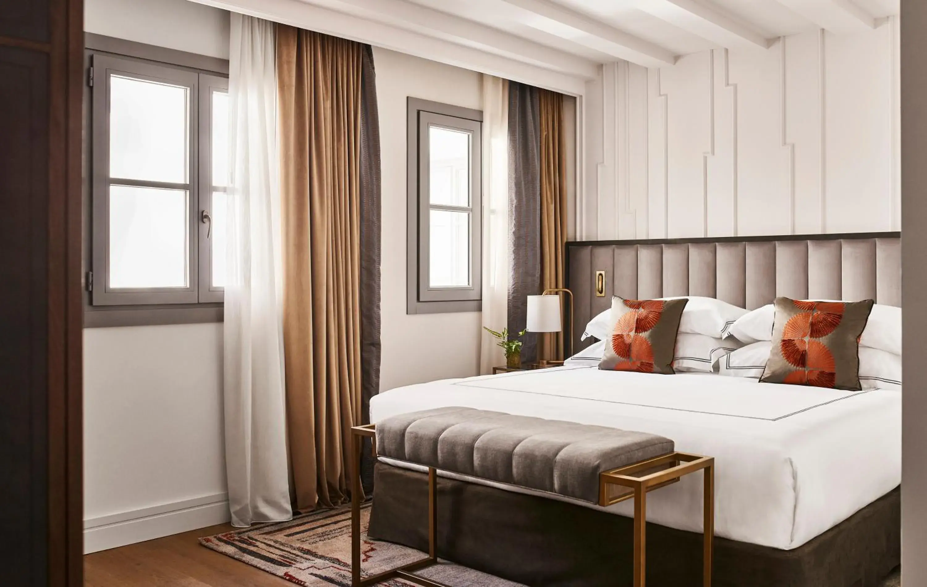 Bed in Gran Hotel Inglés - The Leading Hotels of the World Bed in Gran Hotel Inglés - The Leading Hotels of the World