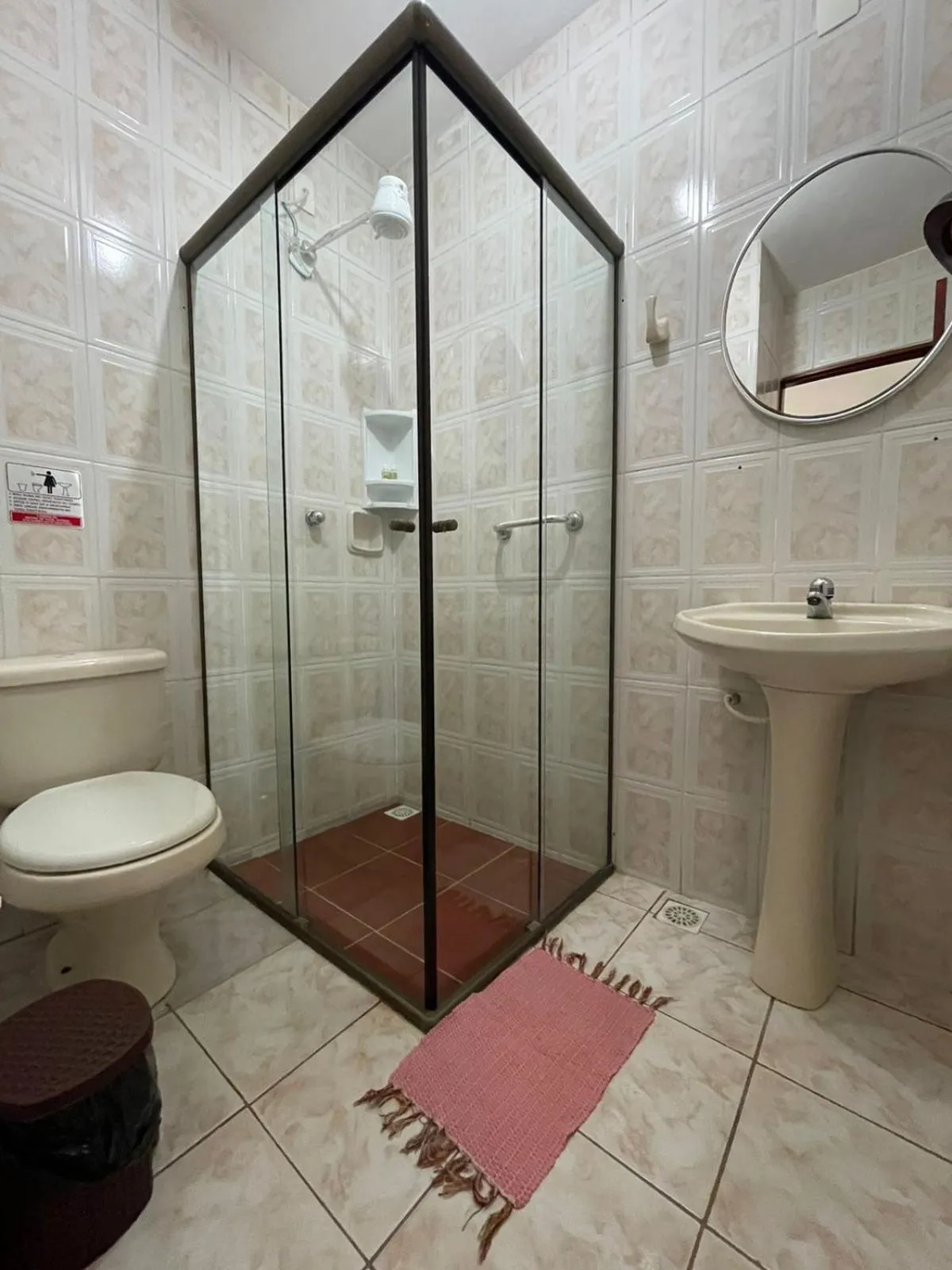 Shower in Pousada Alecrim Dourado