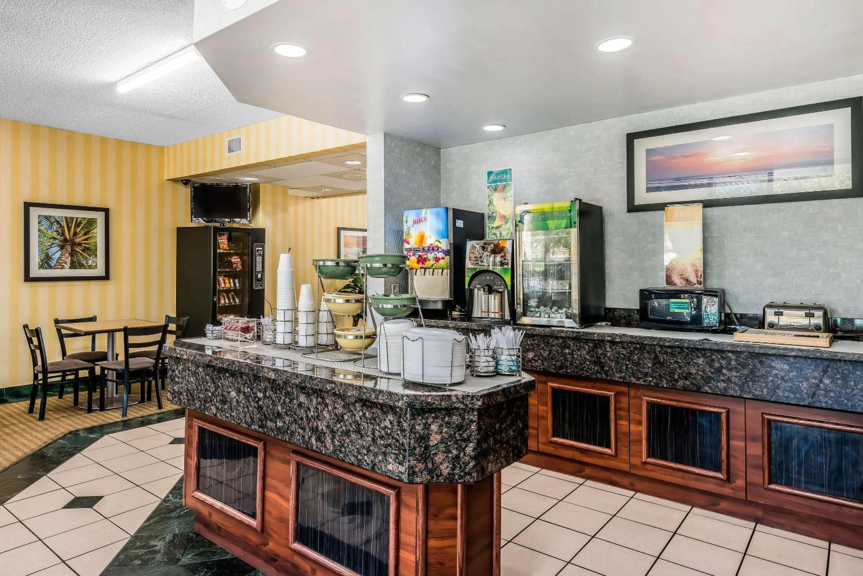 Breakfast in Quality Inn