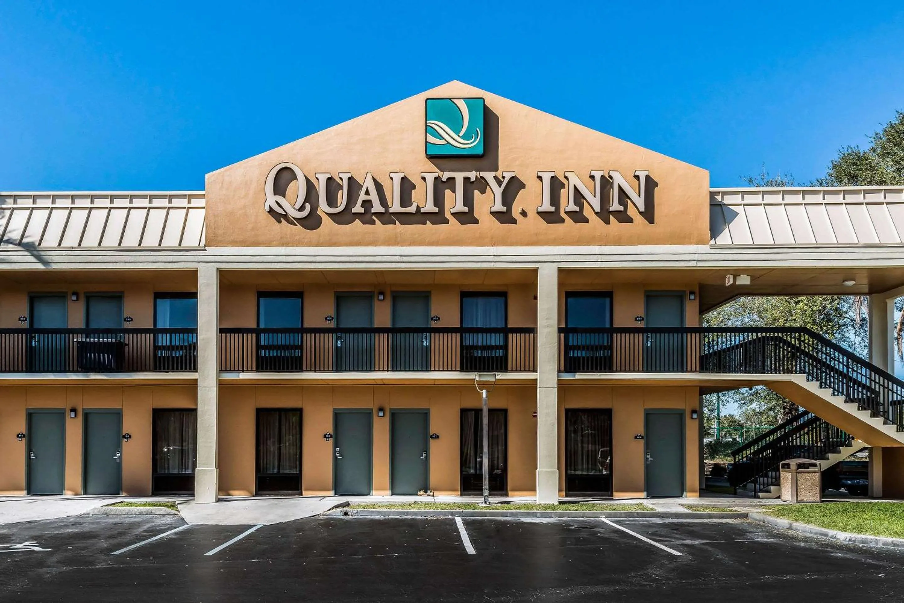 Property building in Quality Inn