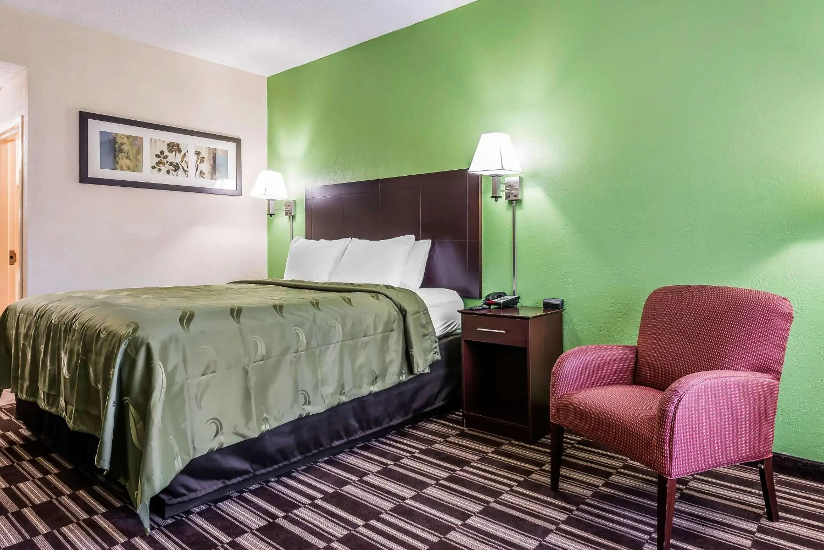 Bedroom, Bed in Quality Inn Bedroom, Bed in Quality Inn