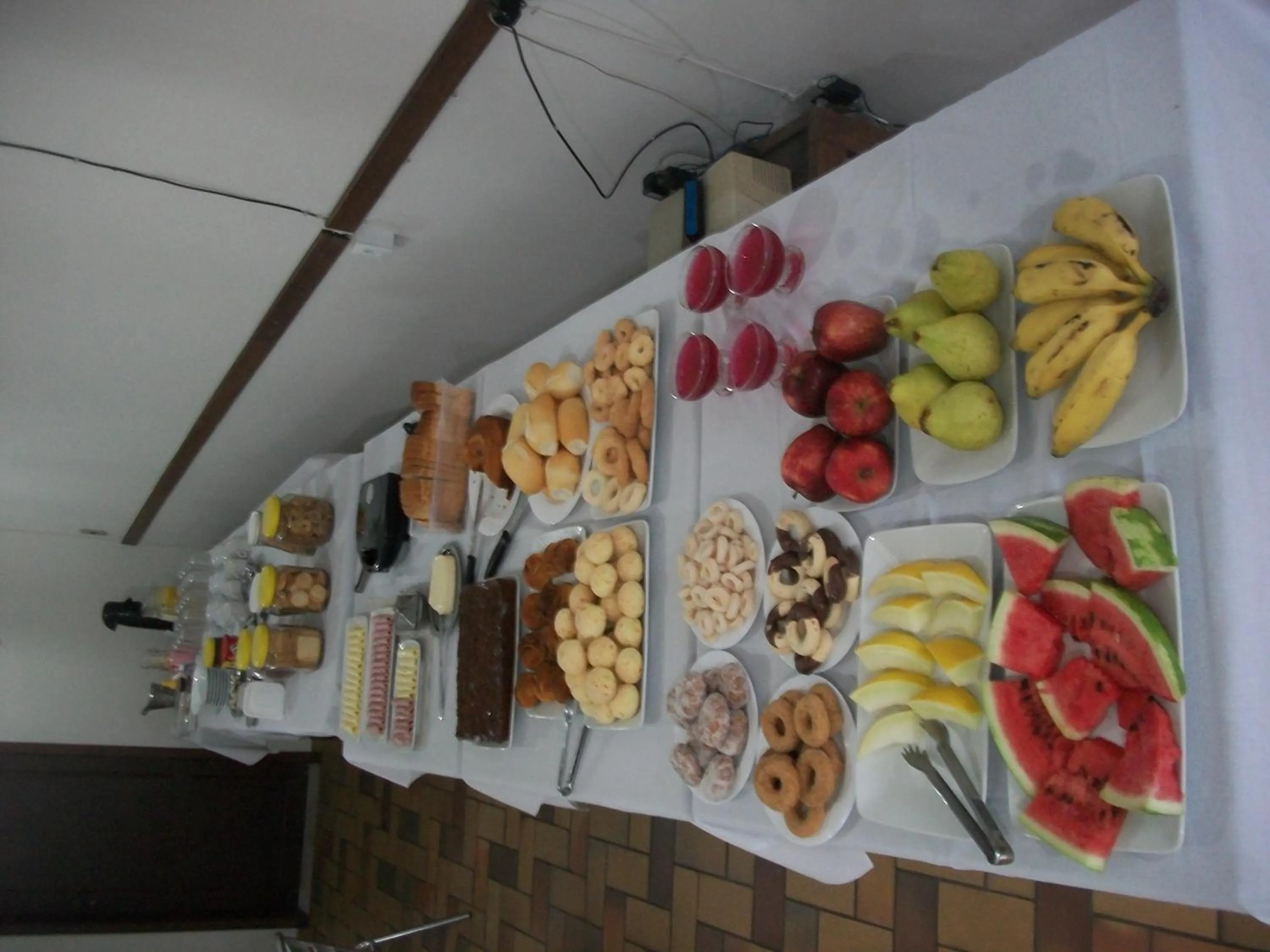 Breakfast in Hotel Vila Mineira