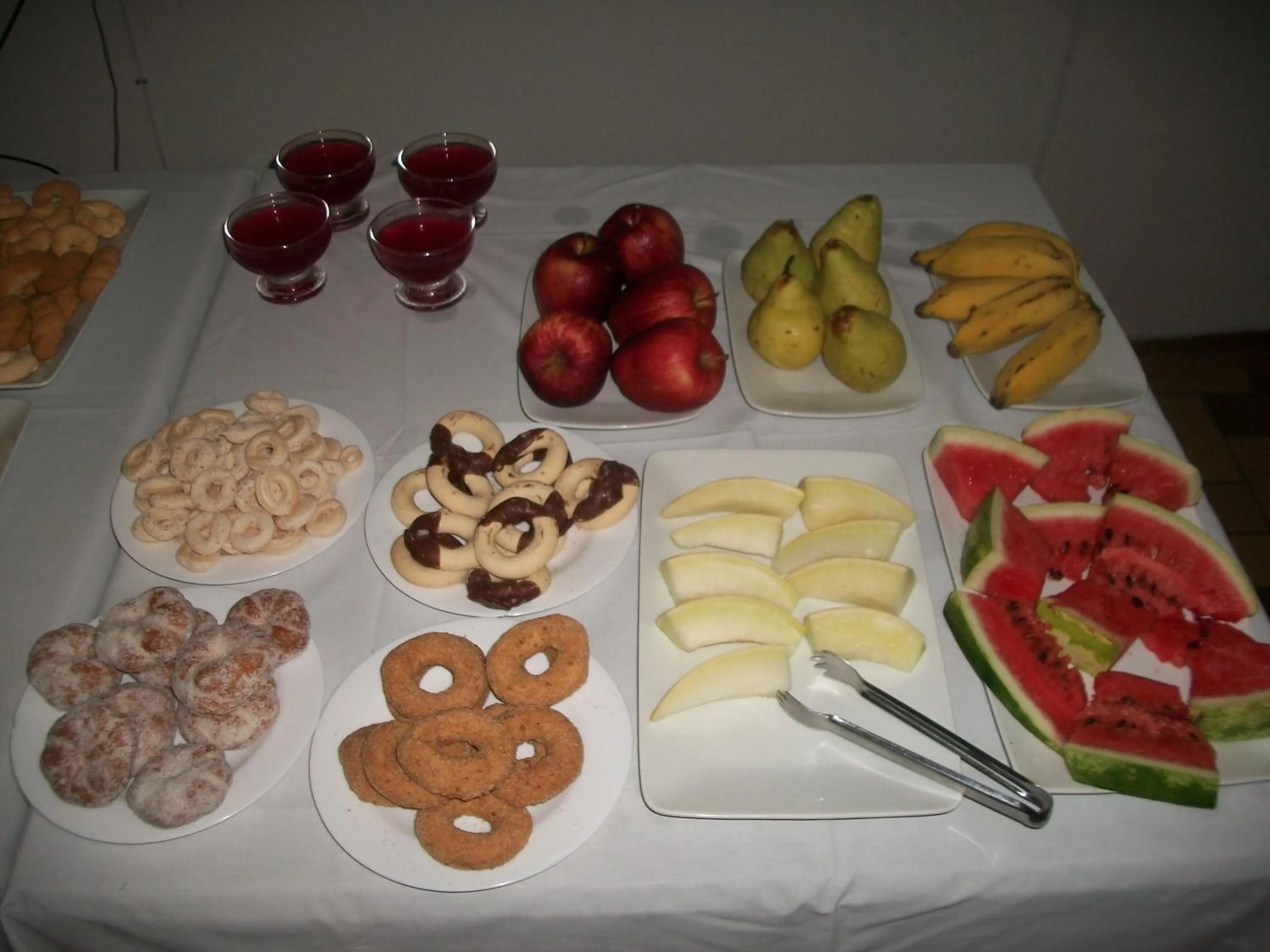 Breakfast in Hotel Vila Mineira