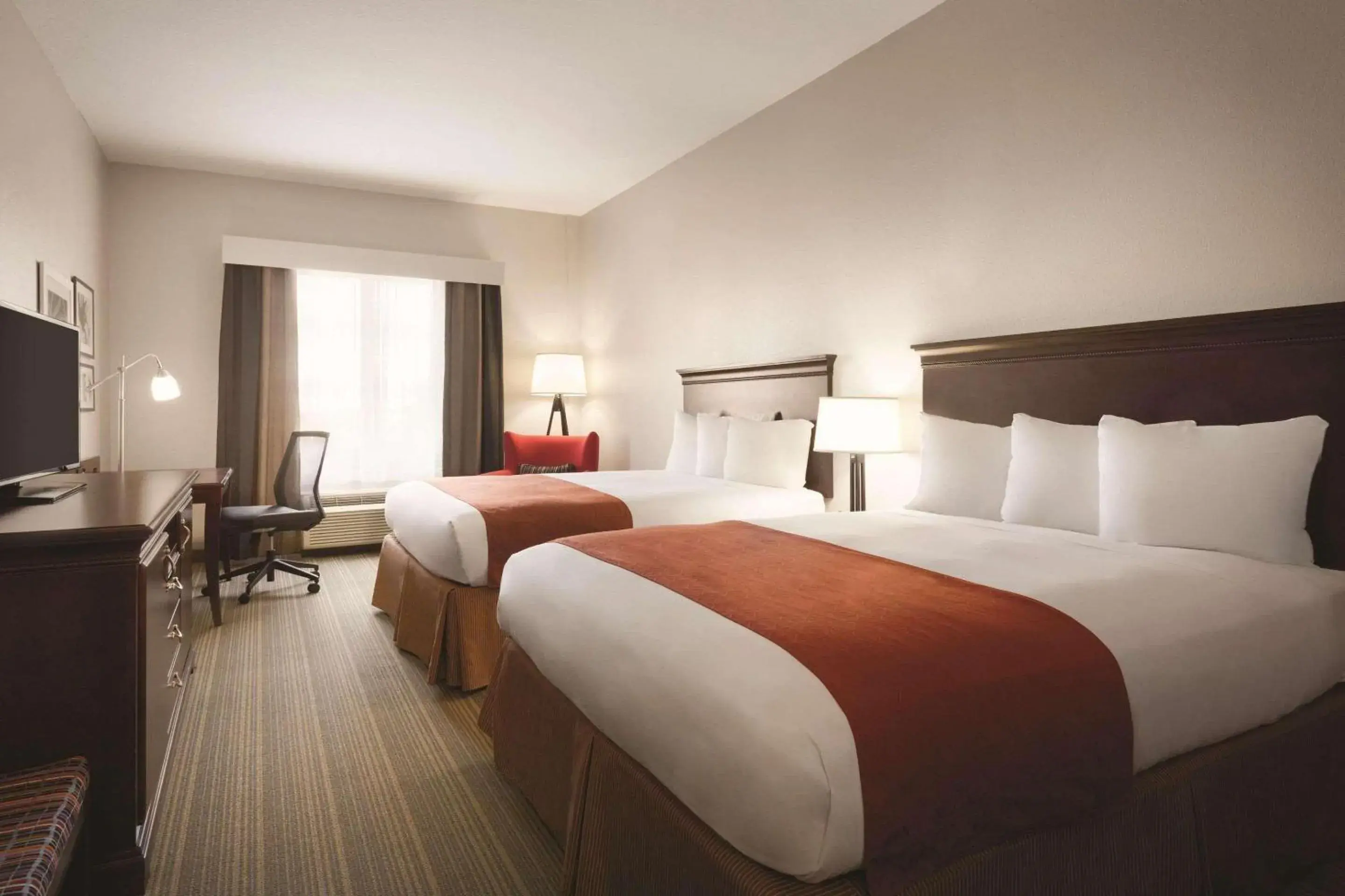 Bedroom, Bed in Country Inn & Suites by Radisson, St Petersburg - Clearwater, FL Bedroom, Bed in Country Inn & Suites by Radisson, St Petersburg - Clearwater, FL