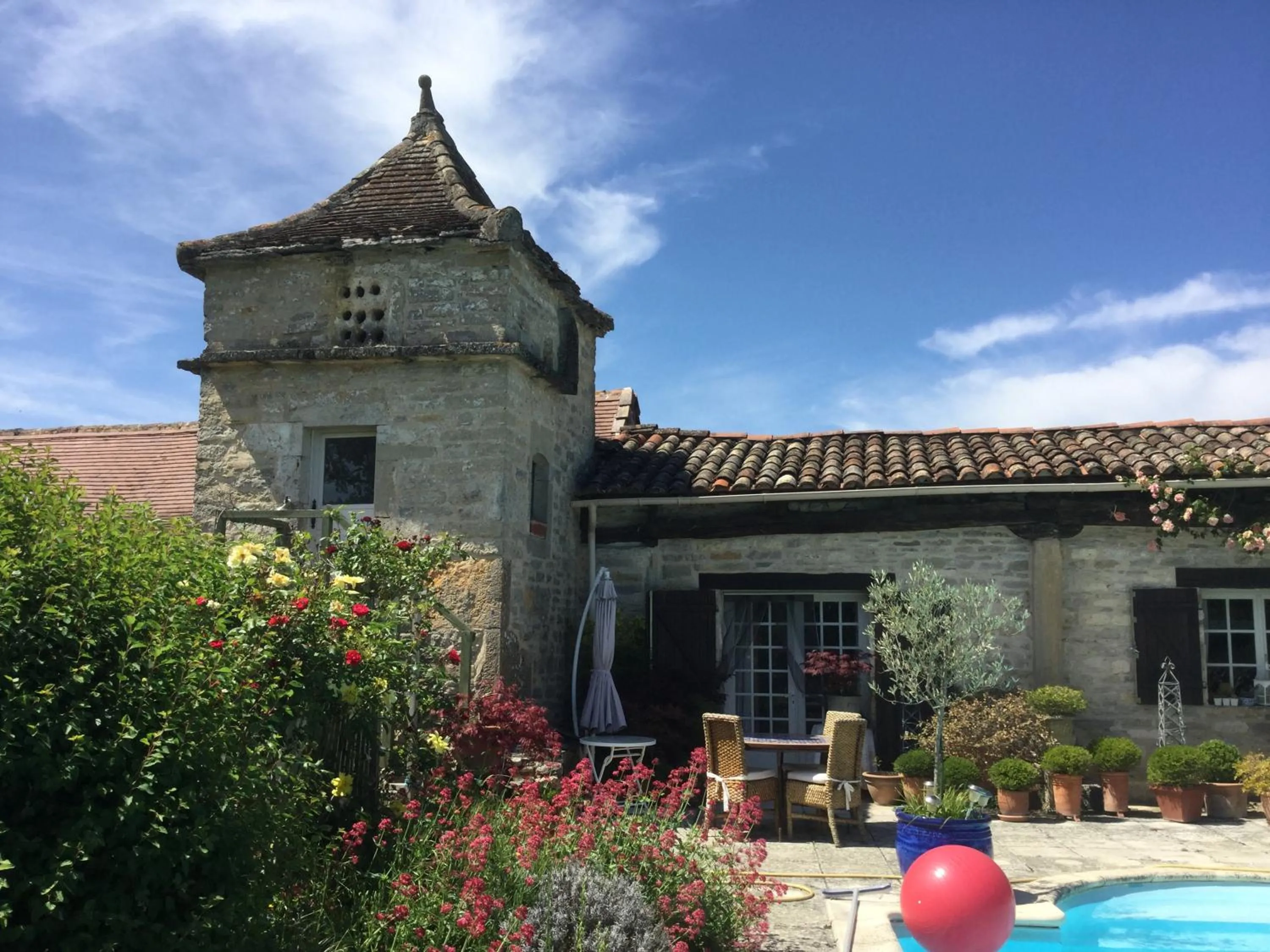 Facade/entrance in Pérard Chambres D’Hotes