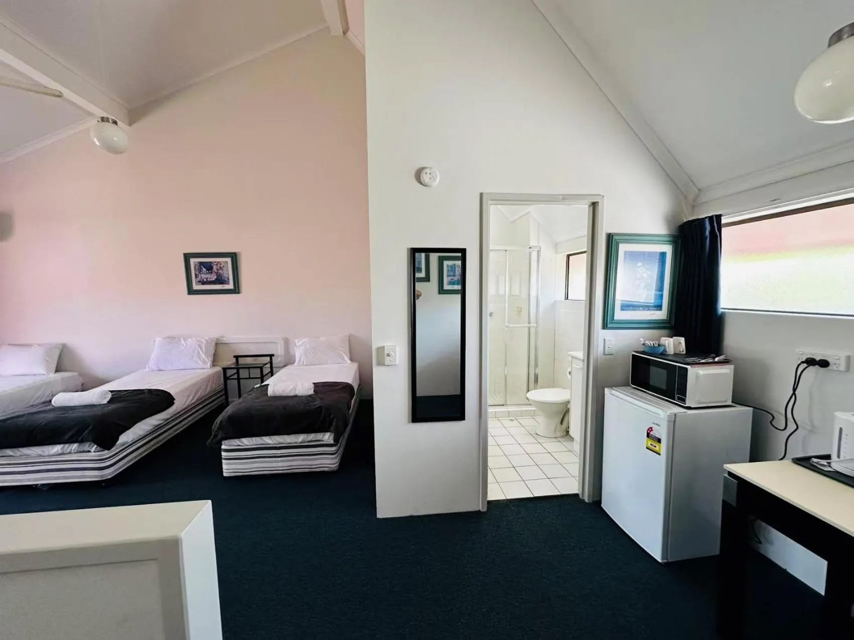 Bed in Enderley Gardens Resort