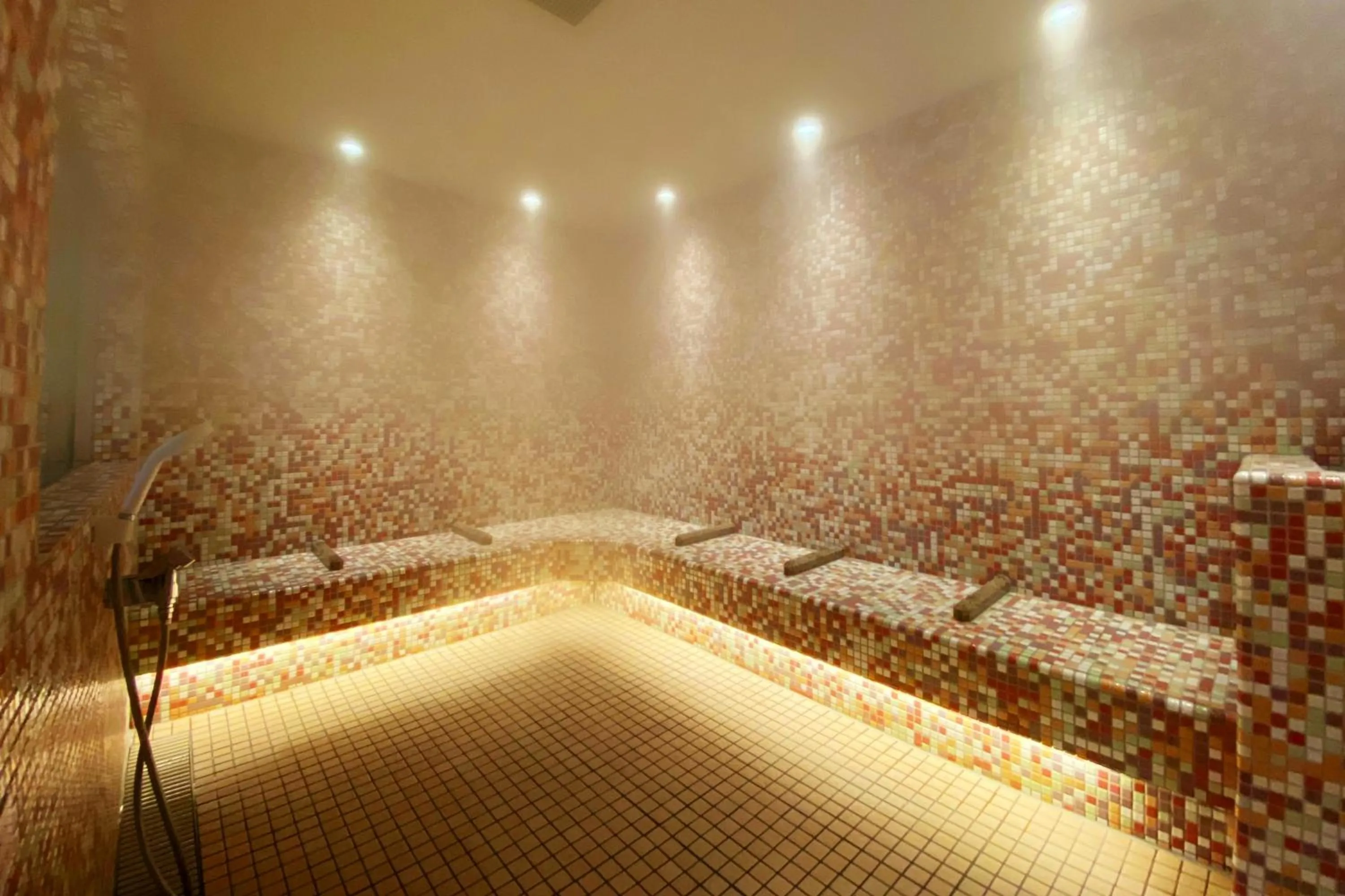 Steam room in Monjusou