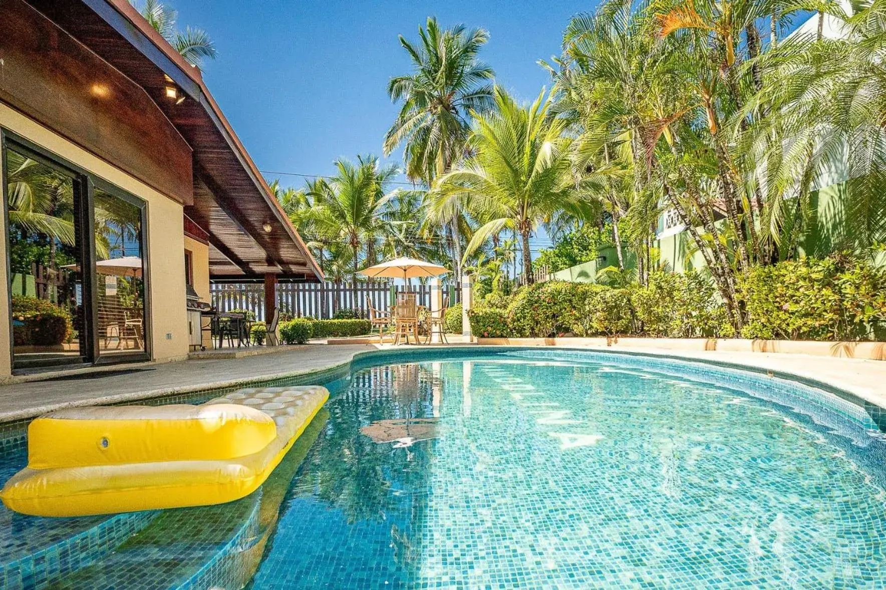 Casa Mandolina on the beach in Jaco Casa Mandolina on the beach in Jaco