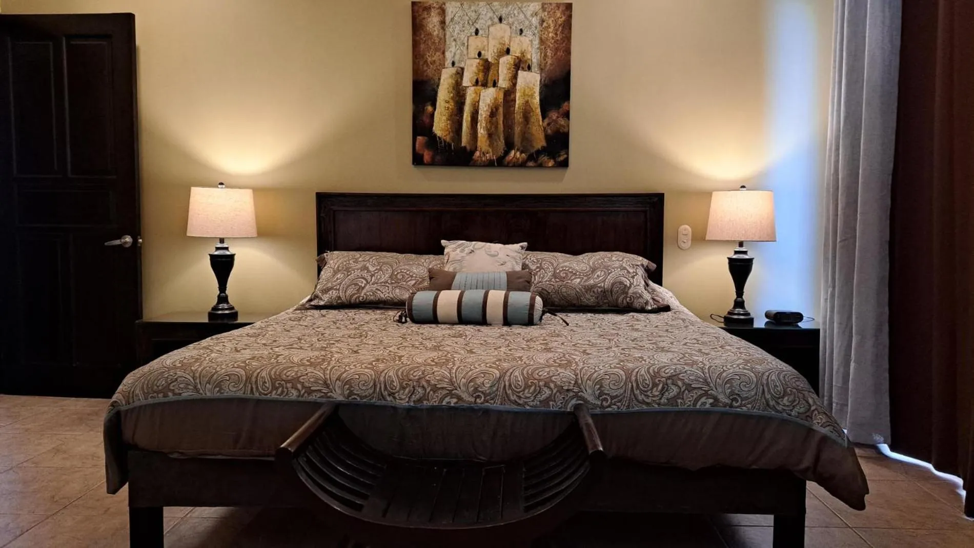 Floor plan, Bed in The Palms Jaco 1001 penthouse on the beach