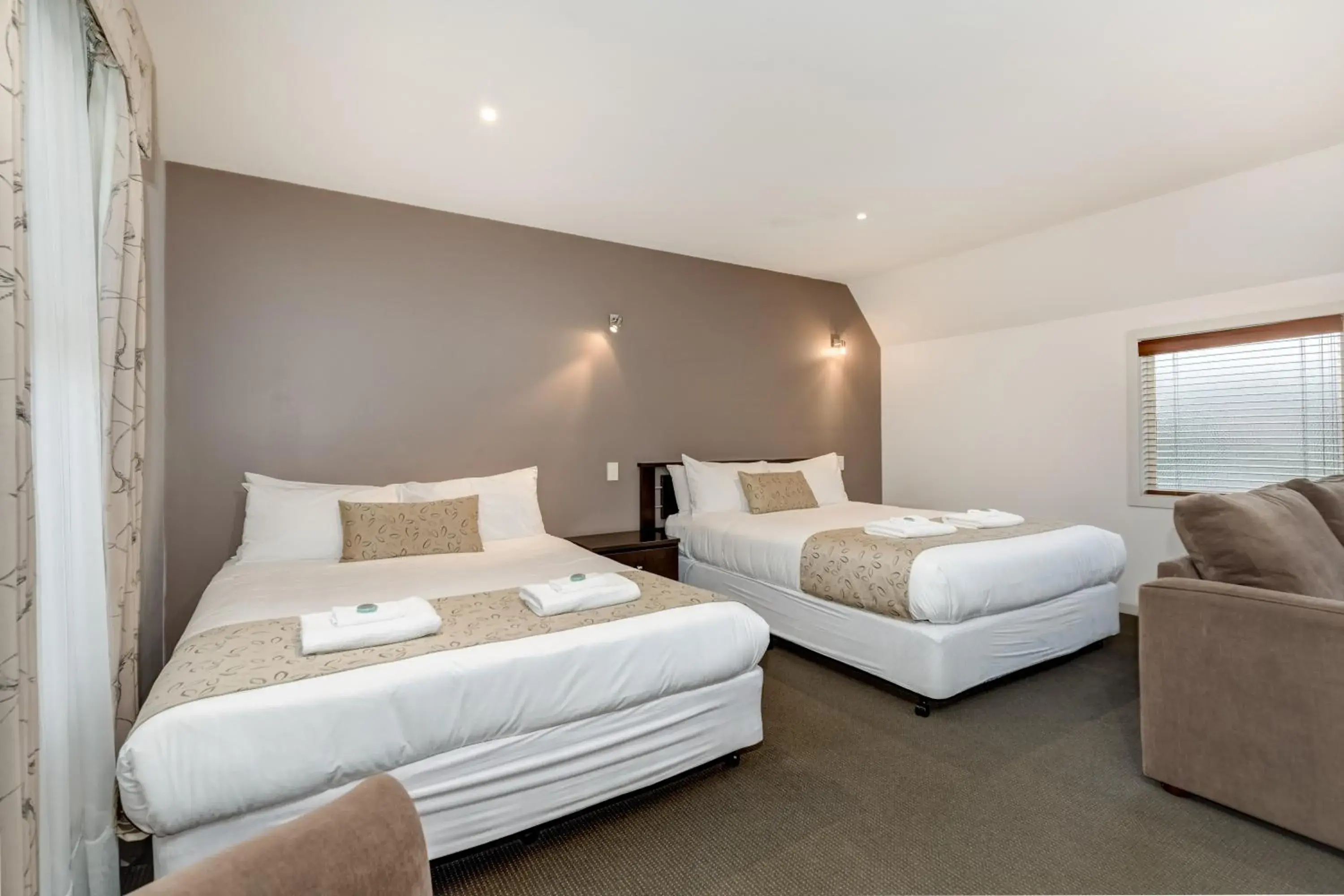 Bedroom, Bed in Seymours On Lydiard Bedroom, Bed in Seymours On Lydiard