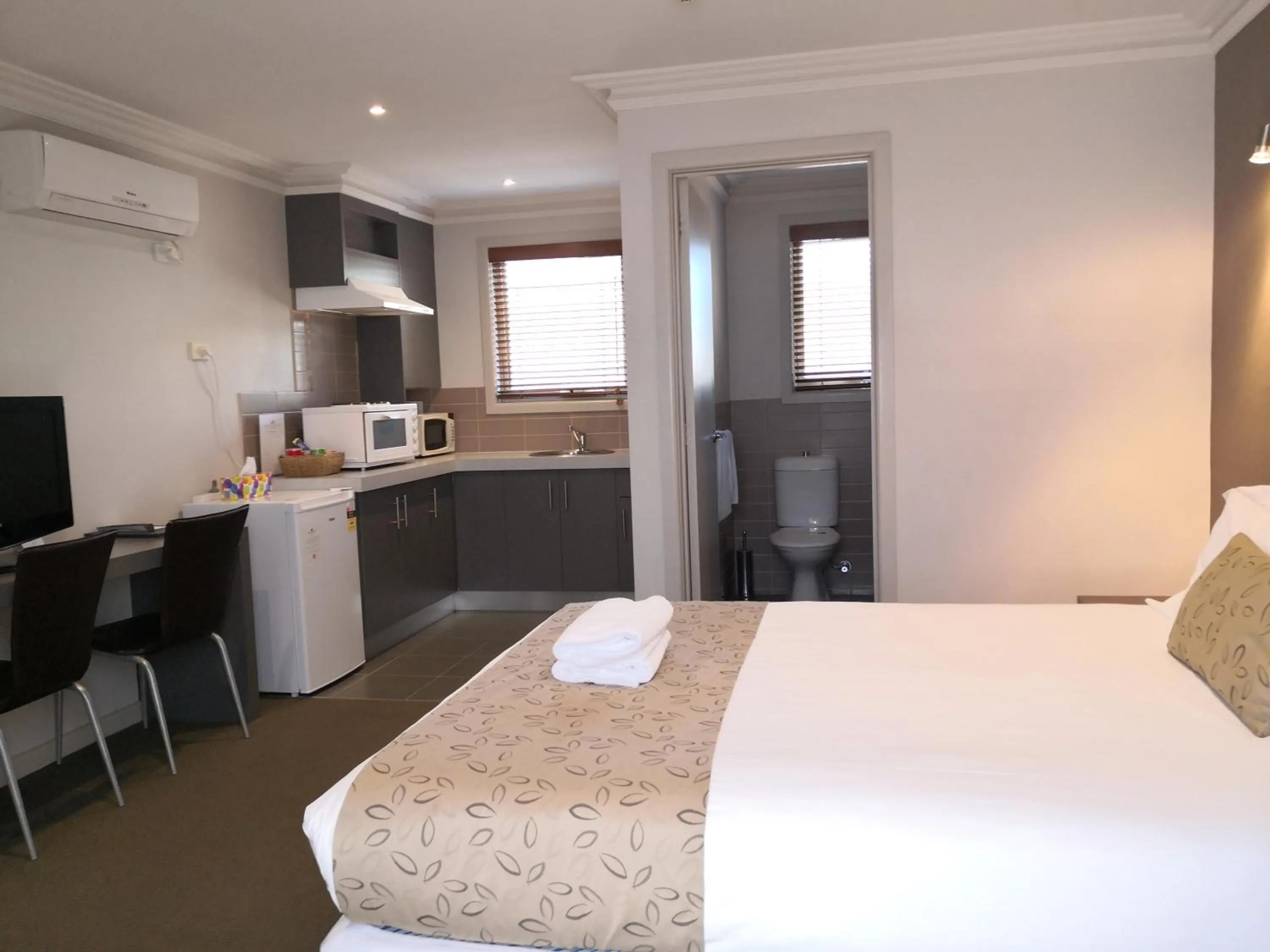 Bed in Seymours On Lydiard