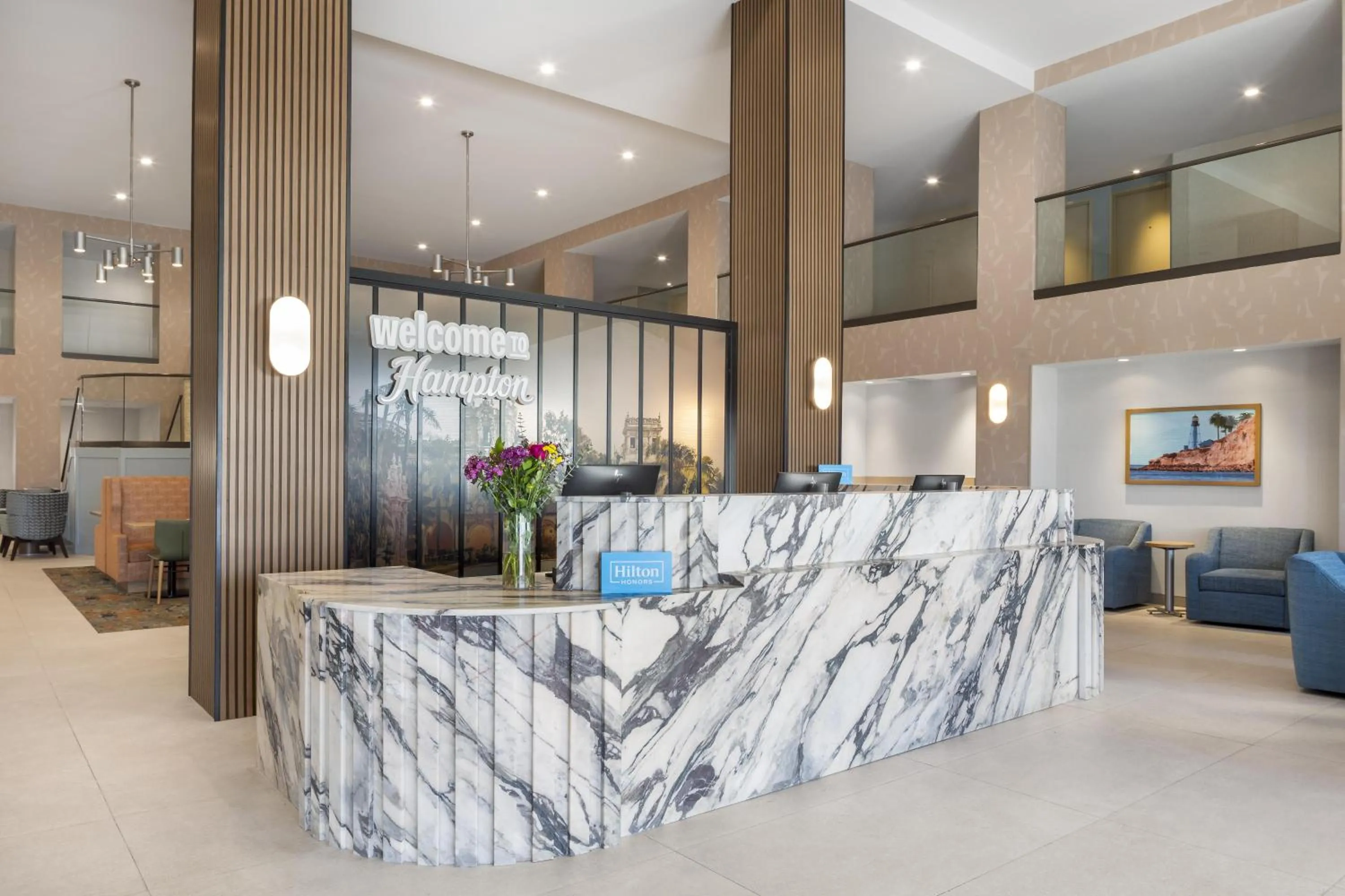Lobby or reception in Hampton Inn & Suites by Hilton San Diego SeaWorld