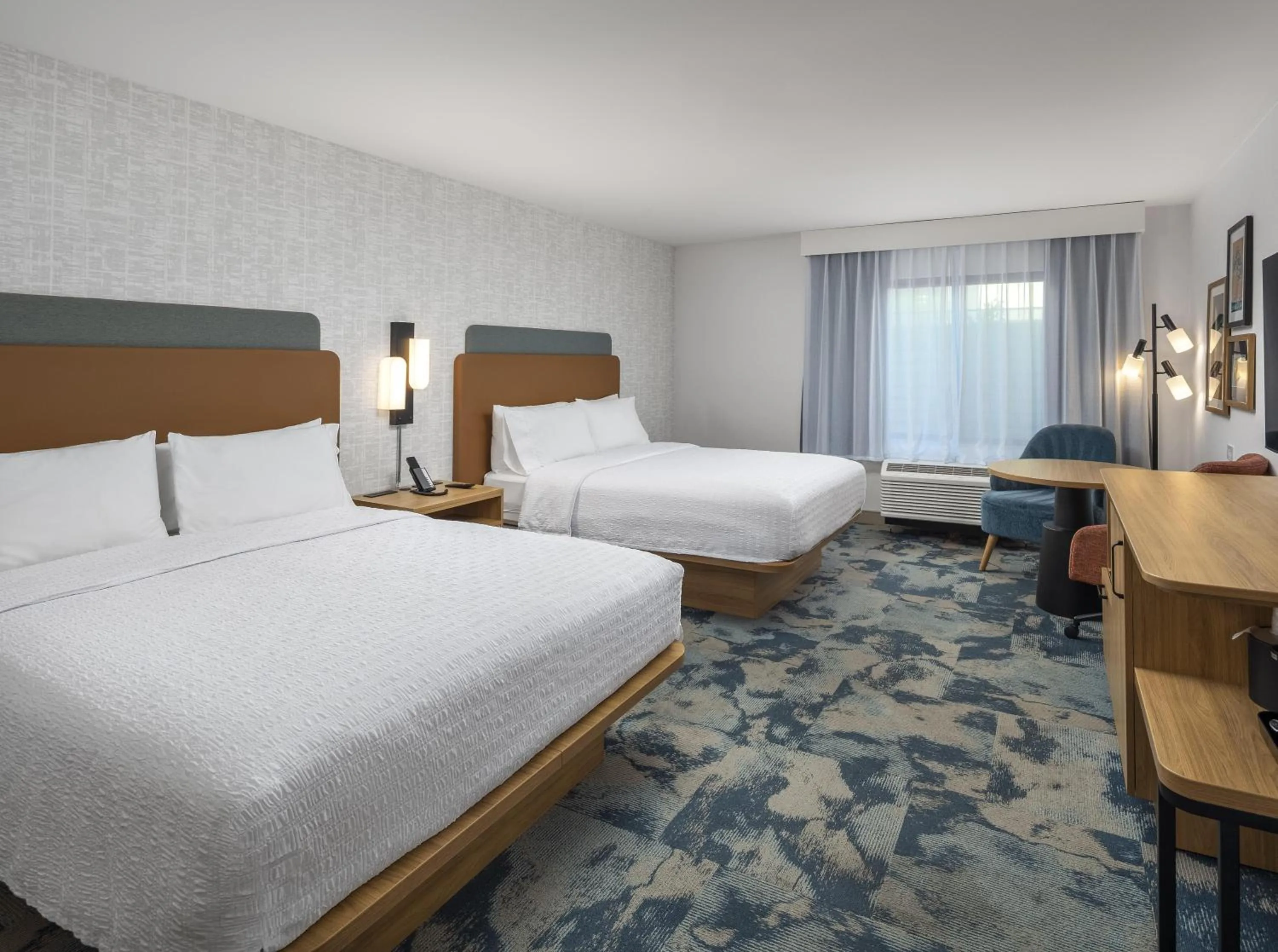 Bed in Hampton Inn & Suites by Hilton San Diego SeaWorld