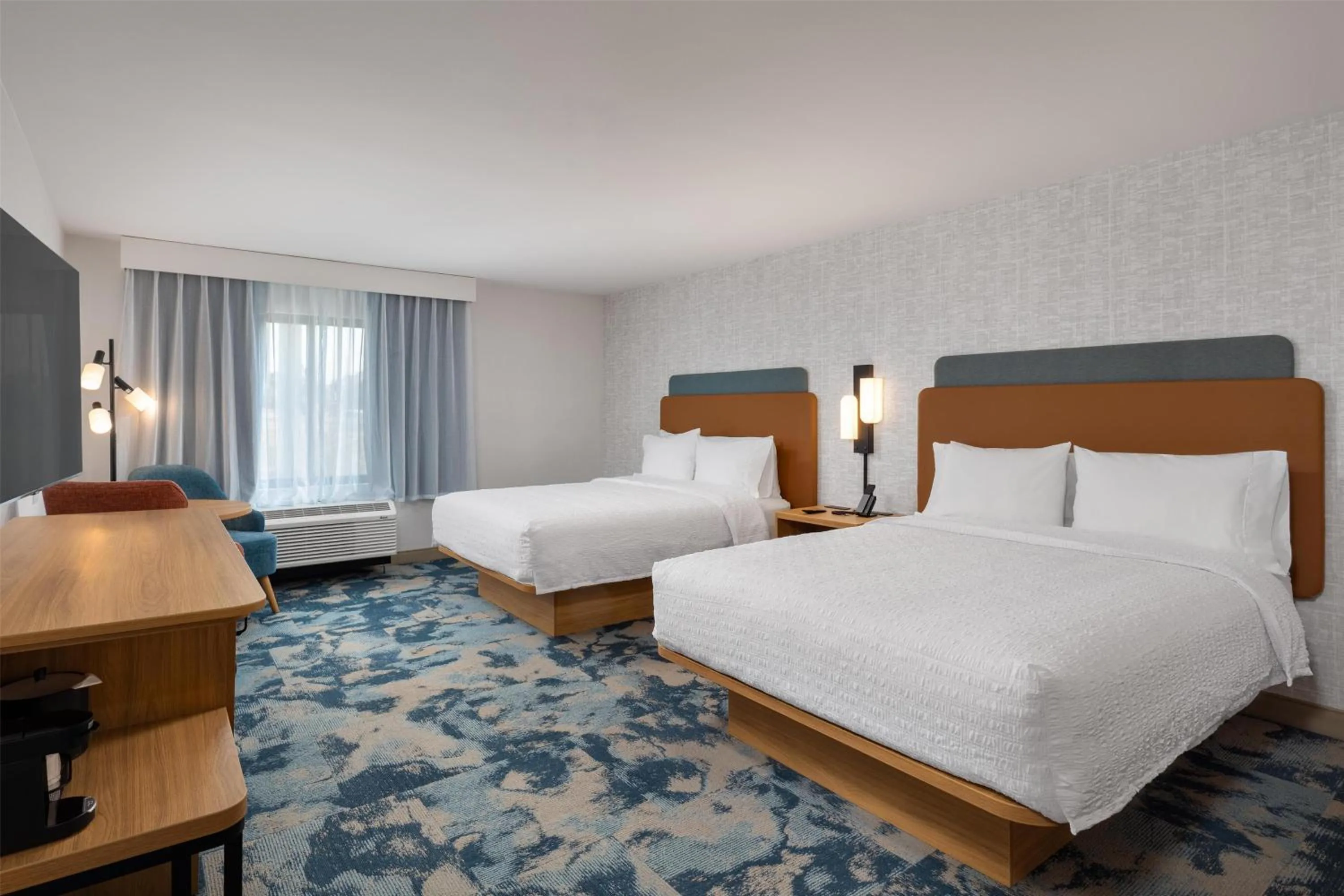 Bed in Hampton Inn & Suites by Hilton San Diego SeaWorld