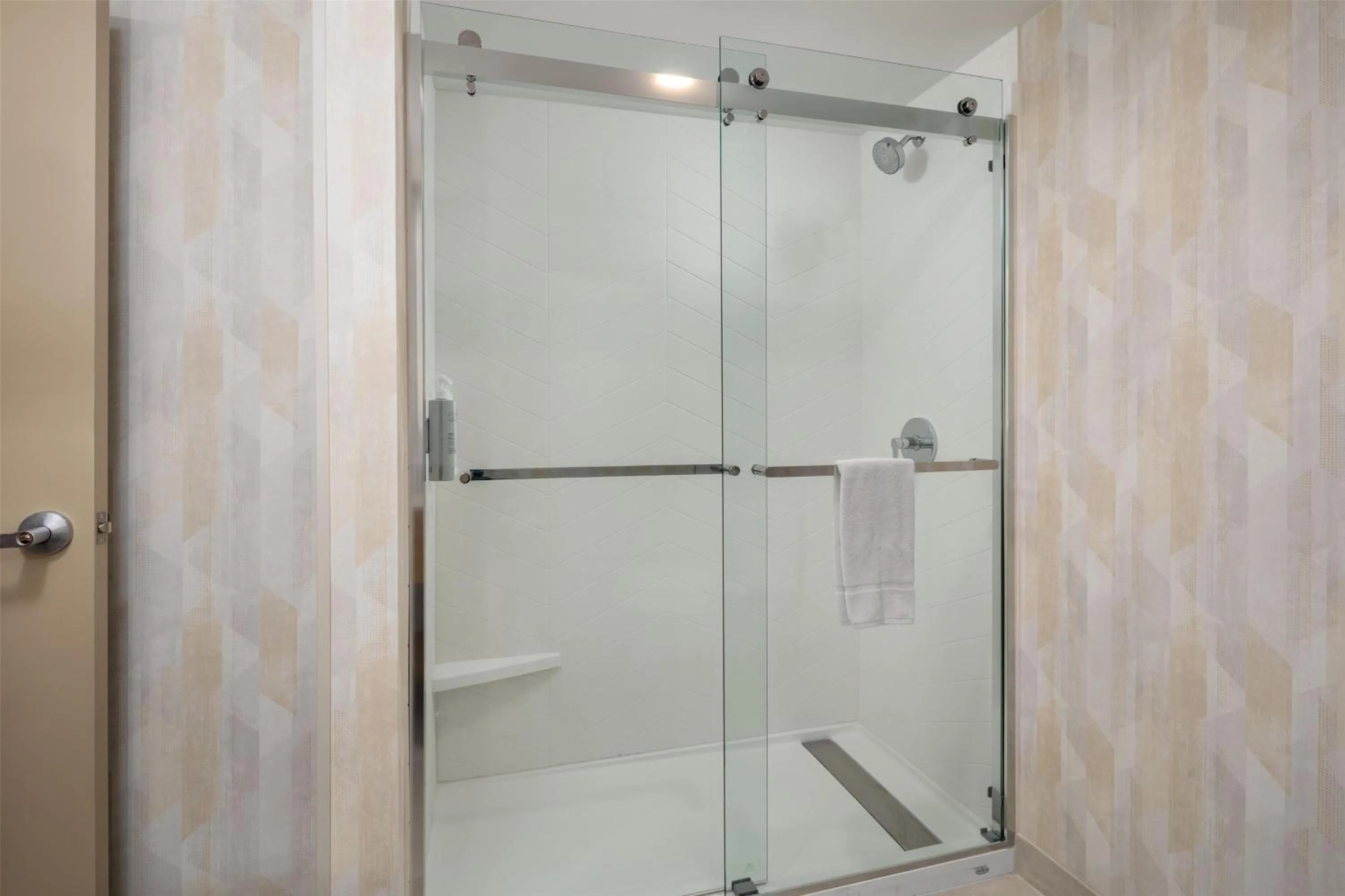 Shower in Hampton Inn & Suites by Hilton San Diego SeaWorld