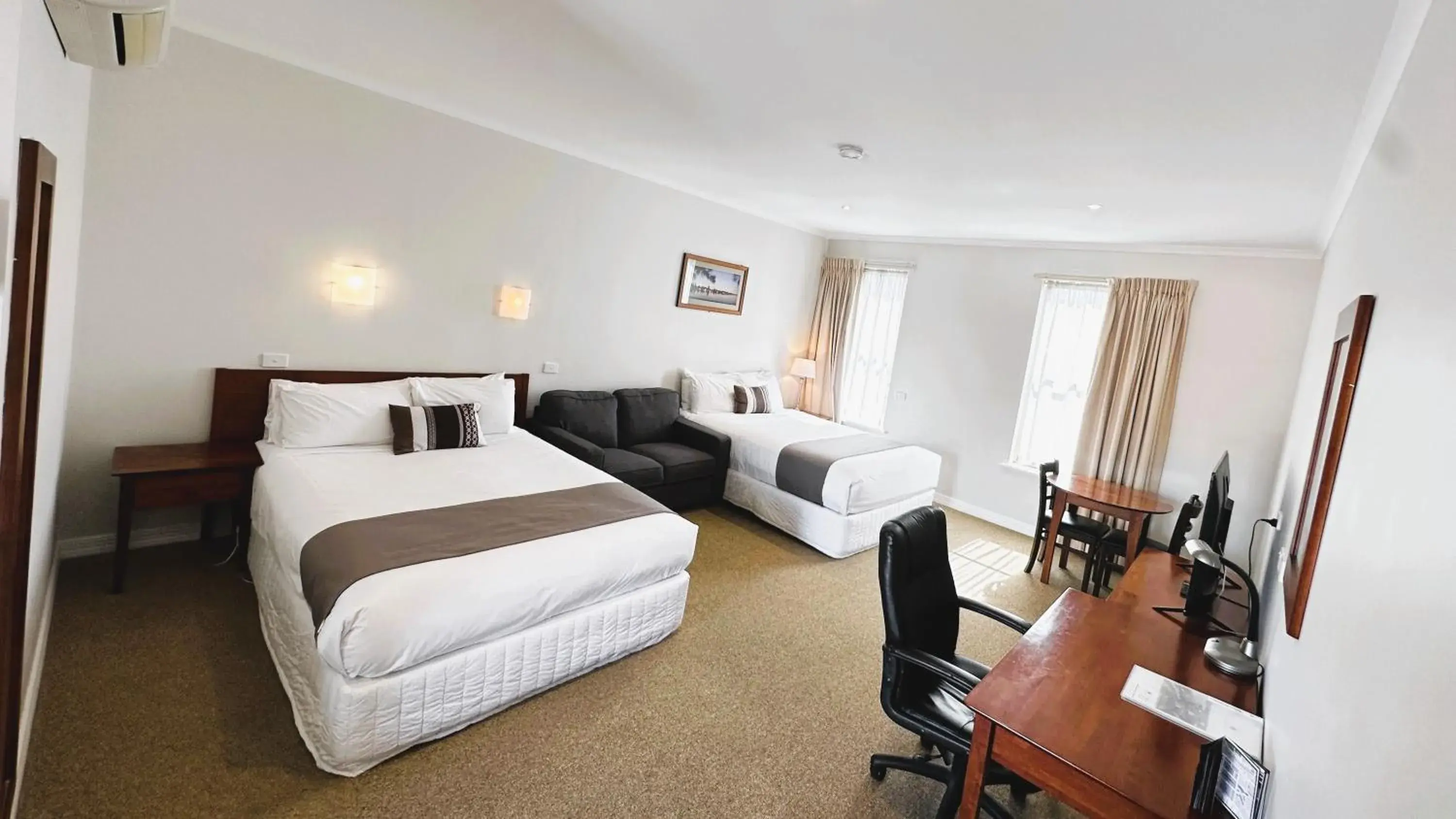 Bed in Lake Inn - Ballarat Bed in Lake Inn - Ballarat