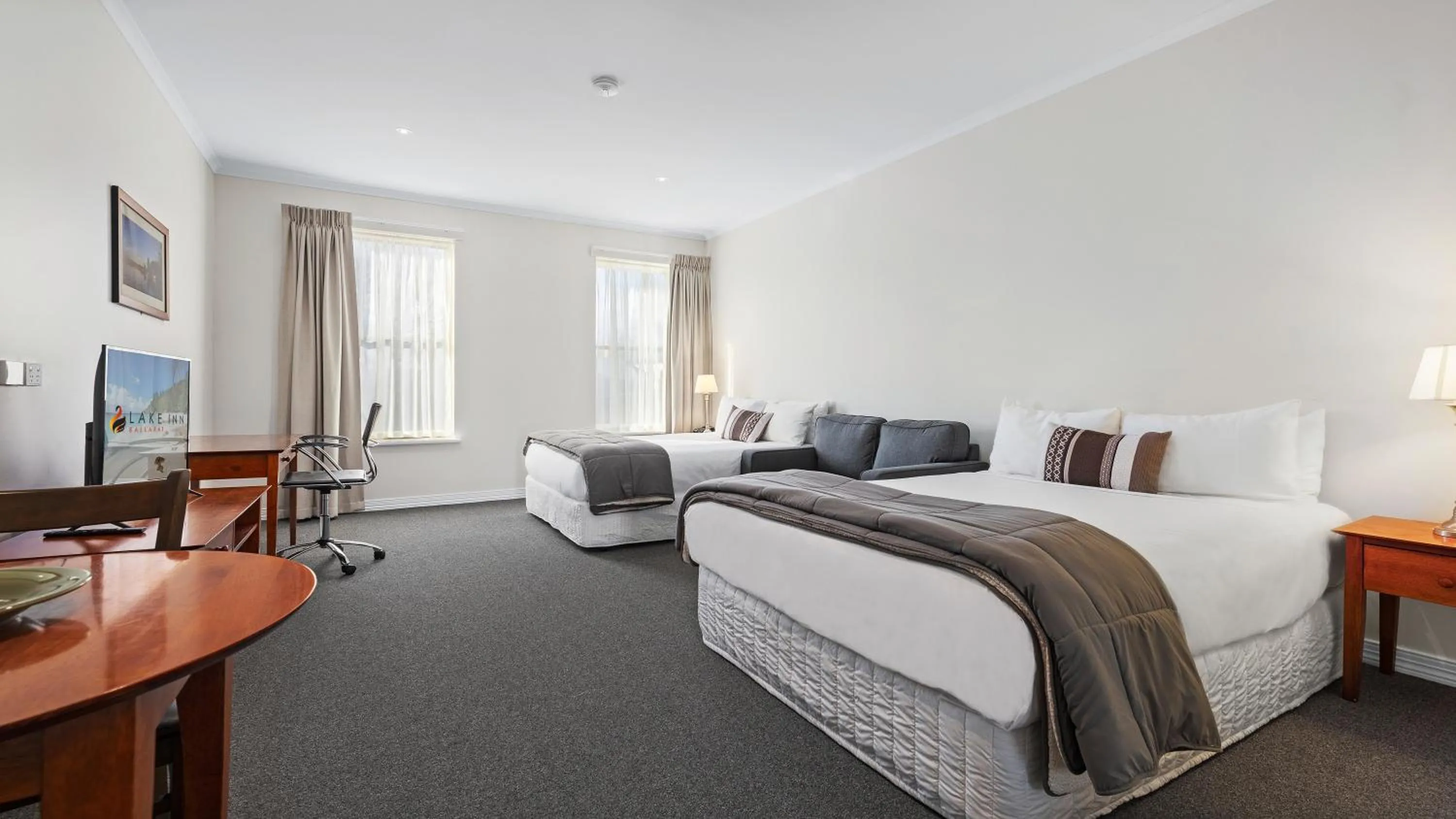 TV and multimedia, Bed in Lake Inn - Ballarat