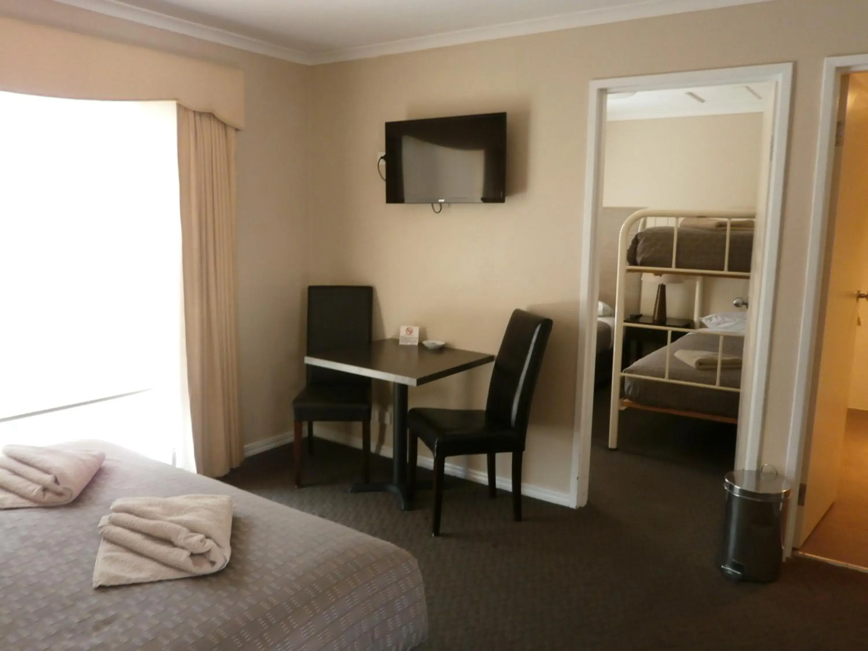 Day, Bed in Ballarat Central City Motor Inn Day, Bed in Ballarat Central City Motor Inn