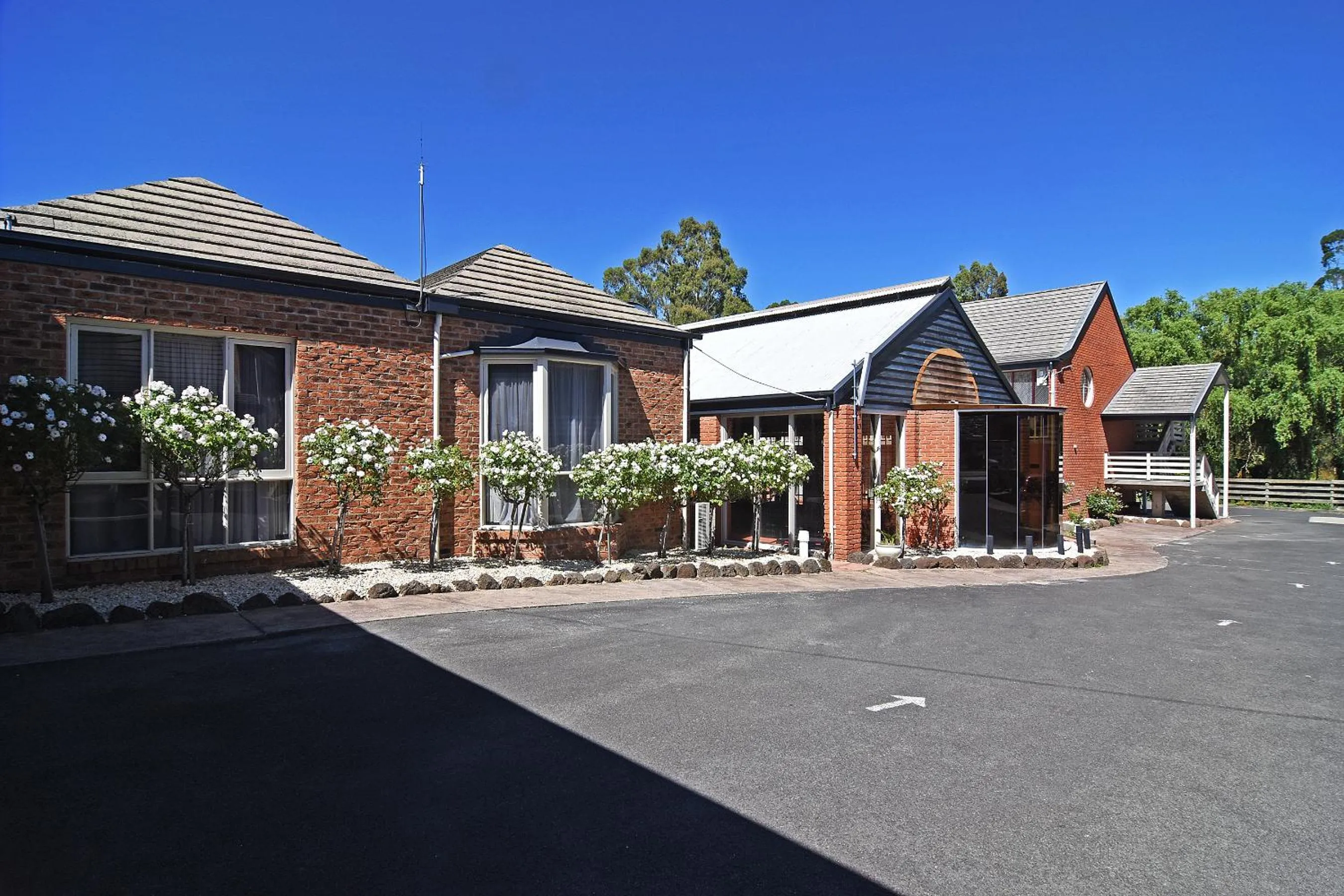 Swimming pool in Main Lead Ballarat Motel