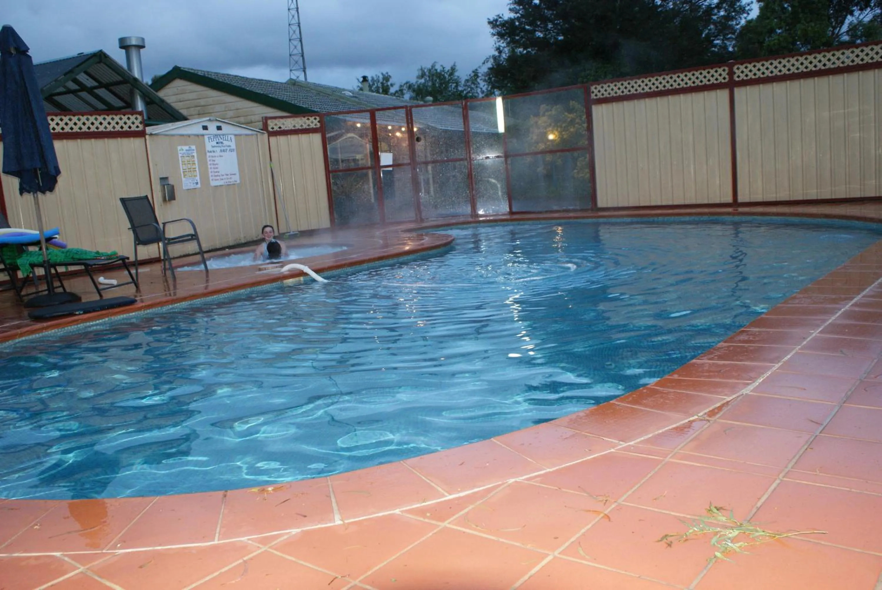 Swimming pool in Peppinella Motel