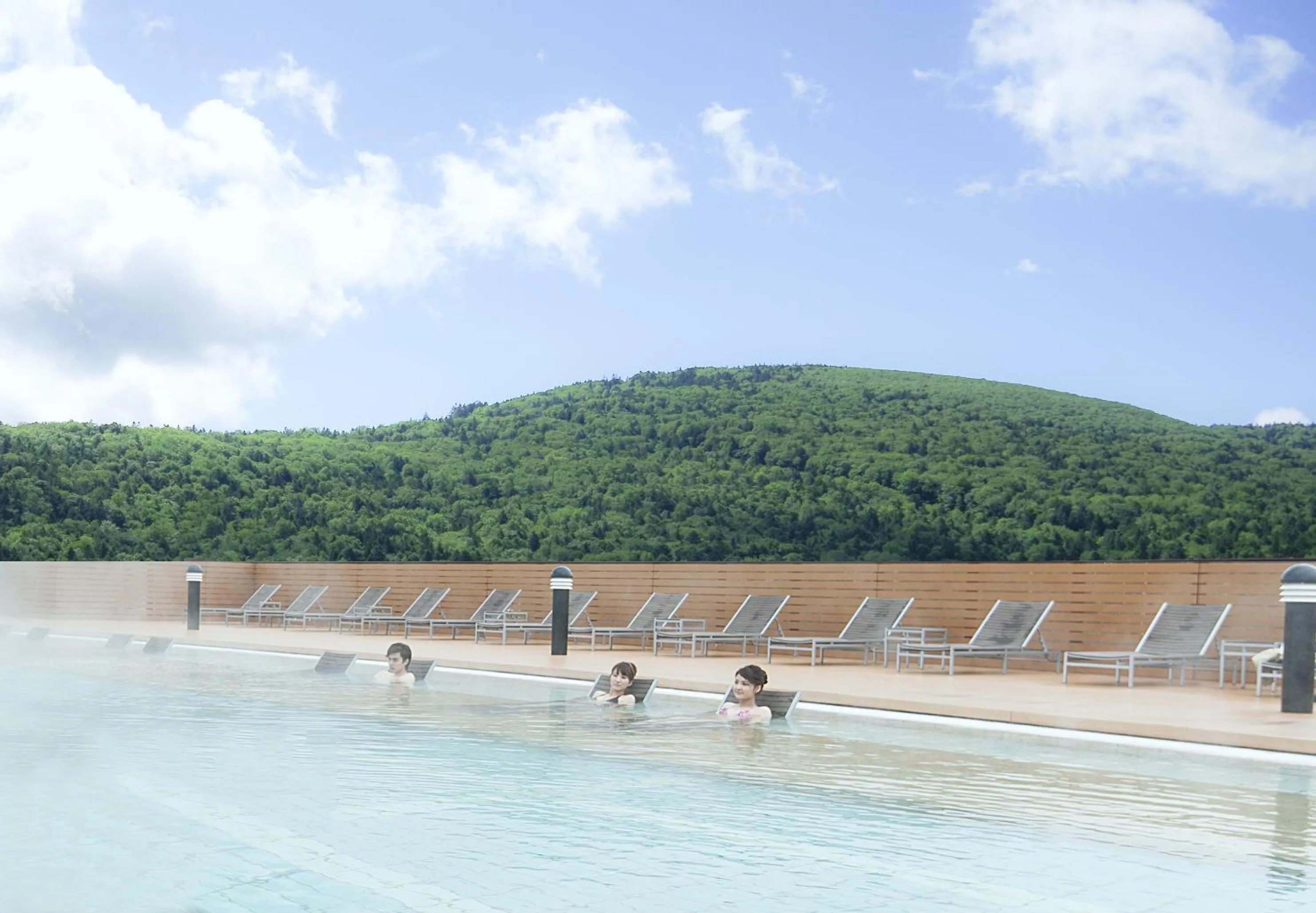 Pool view in New Akan Hotel
