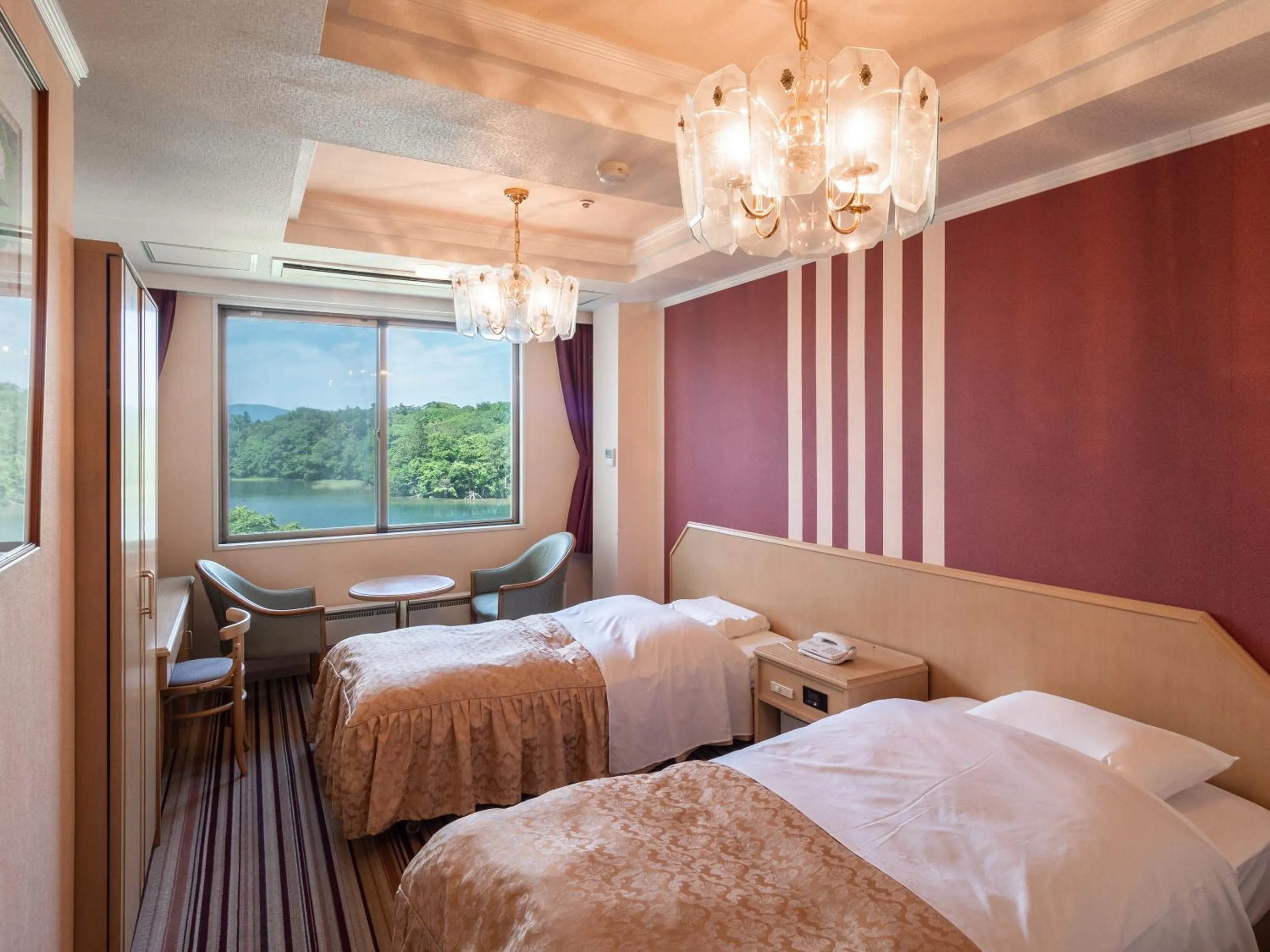 Photo of the whole room, Bed in New Akan Hotel