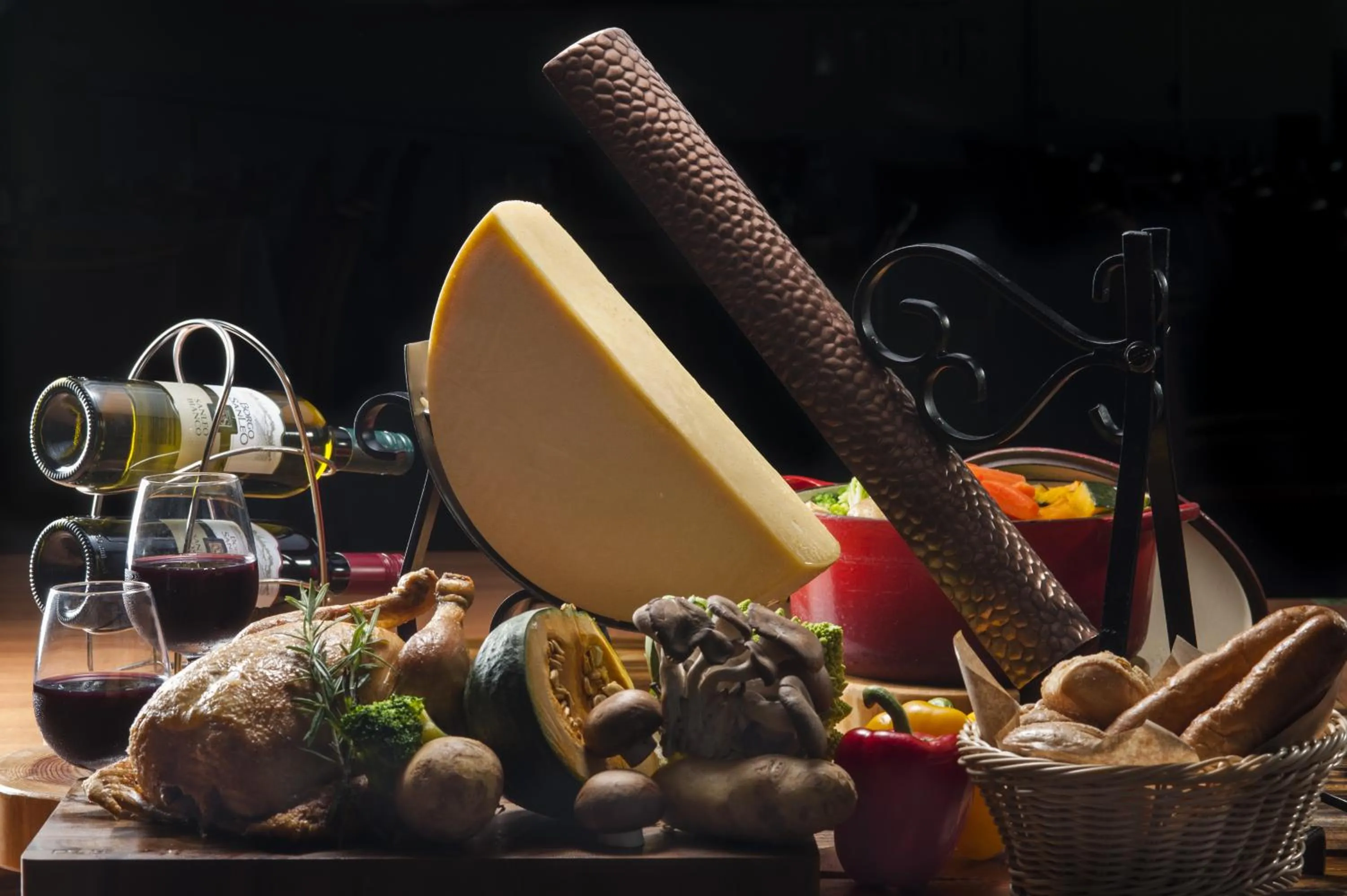 Food and drinks in New Akan Hotel