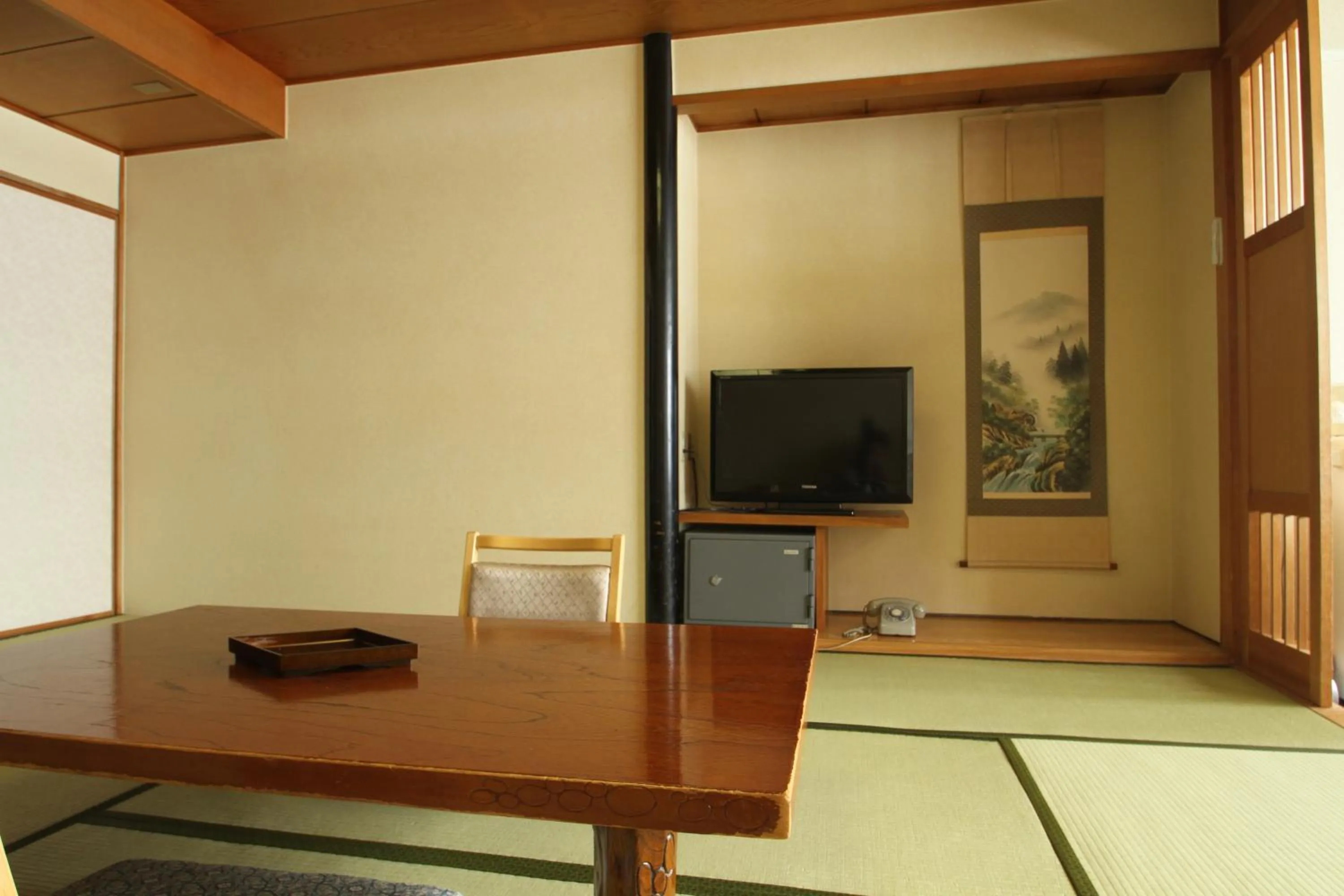 Communal lounge/ TV room in Hotel Gozensui