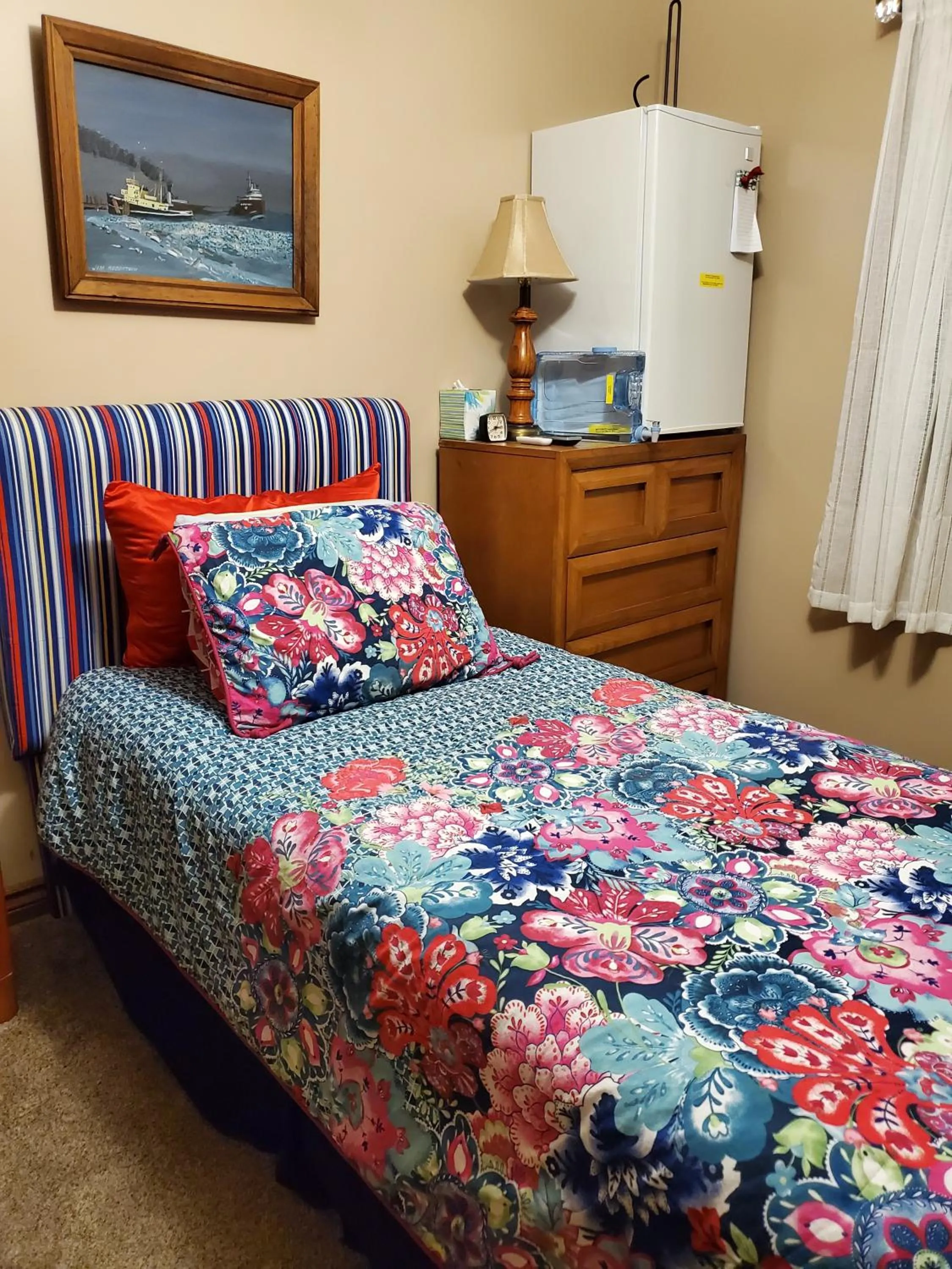 Bed in Hampton House