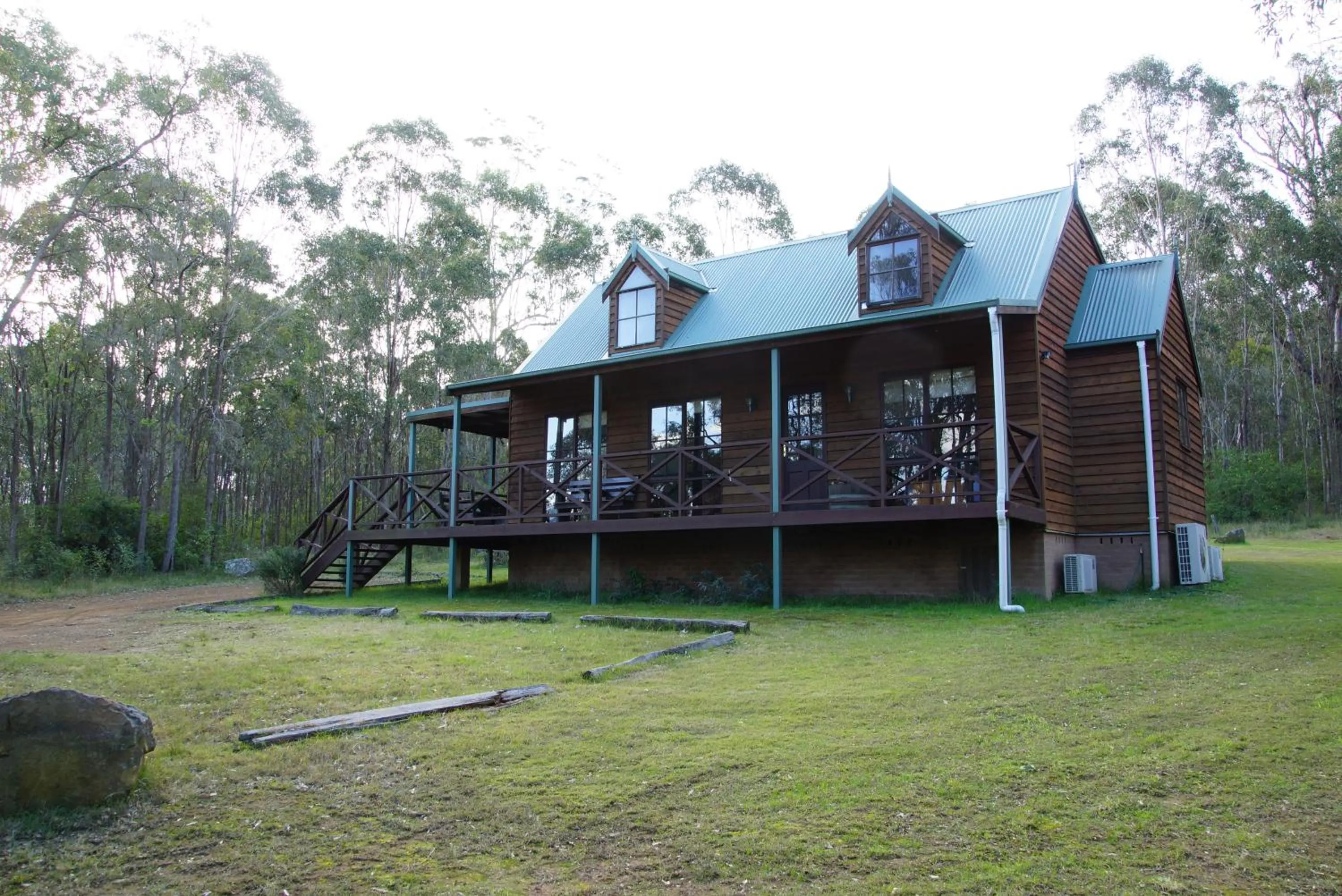 Photo of the whole room in Manzanilla Ridge