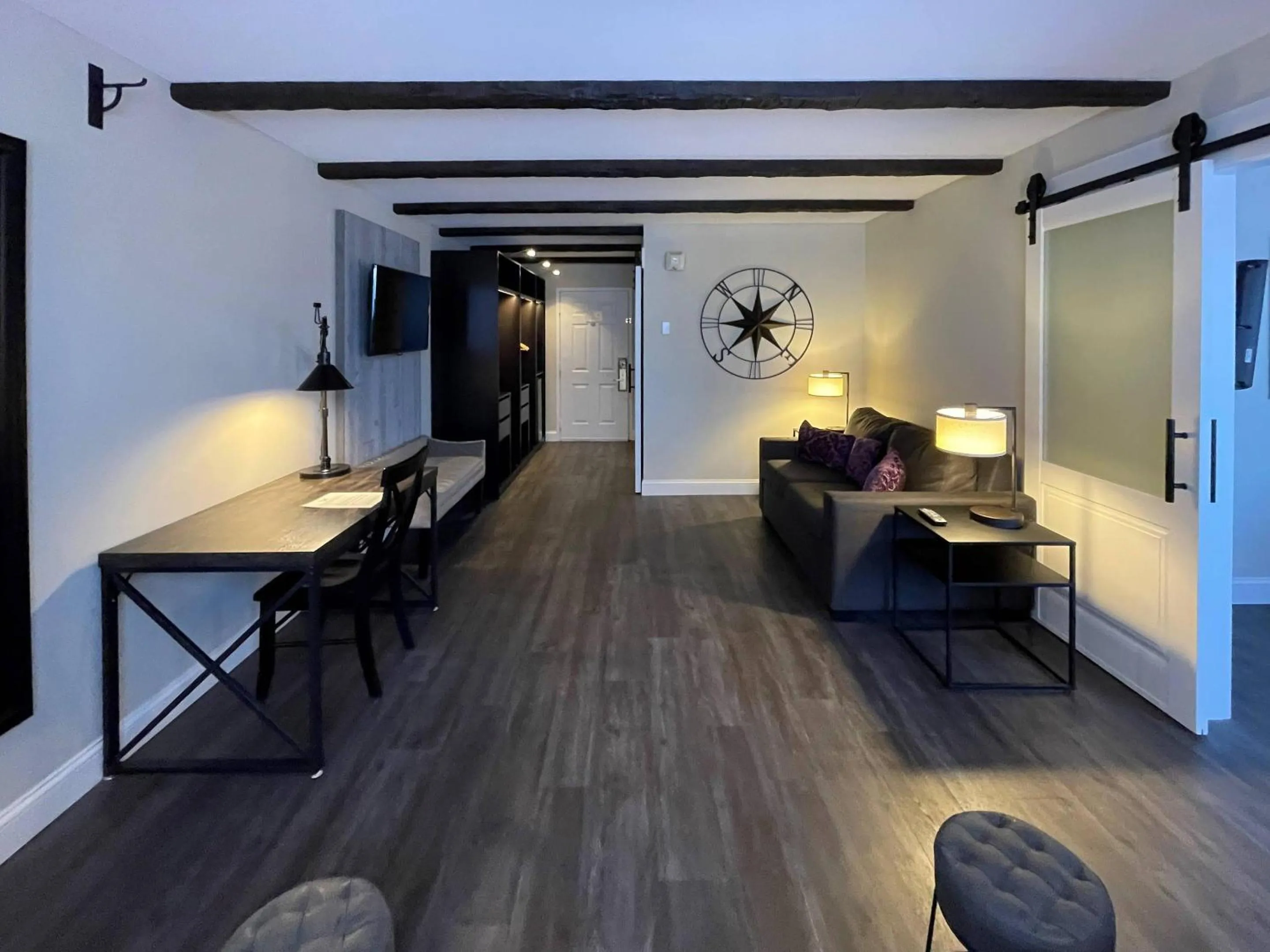 Bedroom in The Century House, an Ascend Collection Hotel