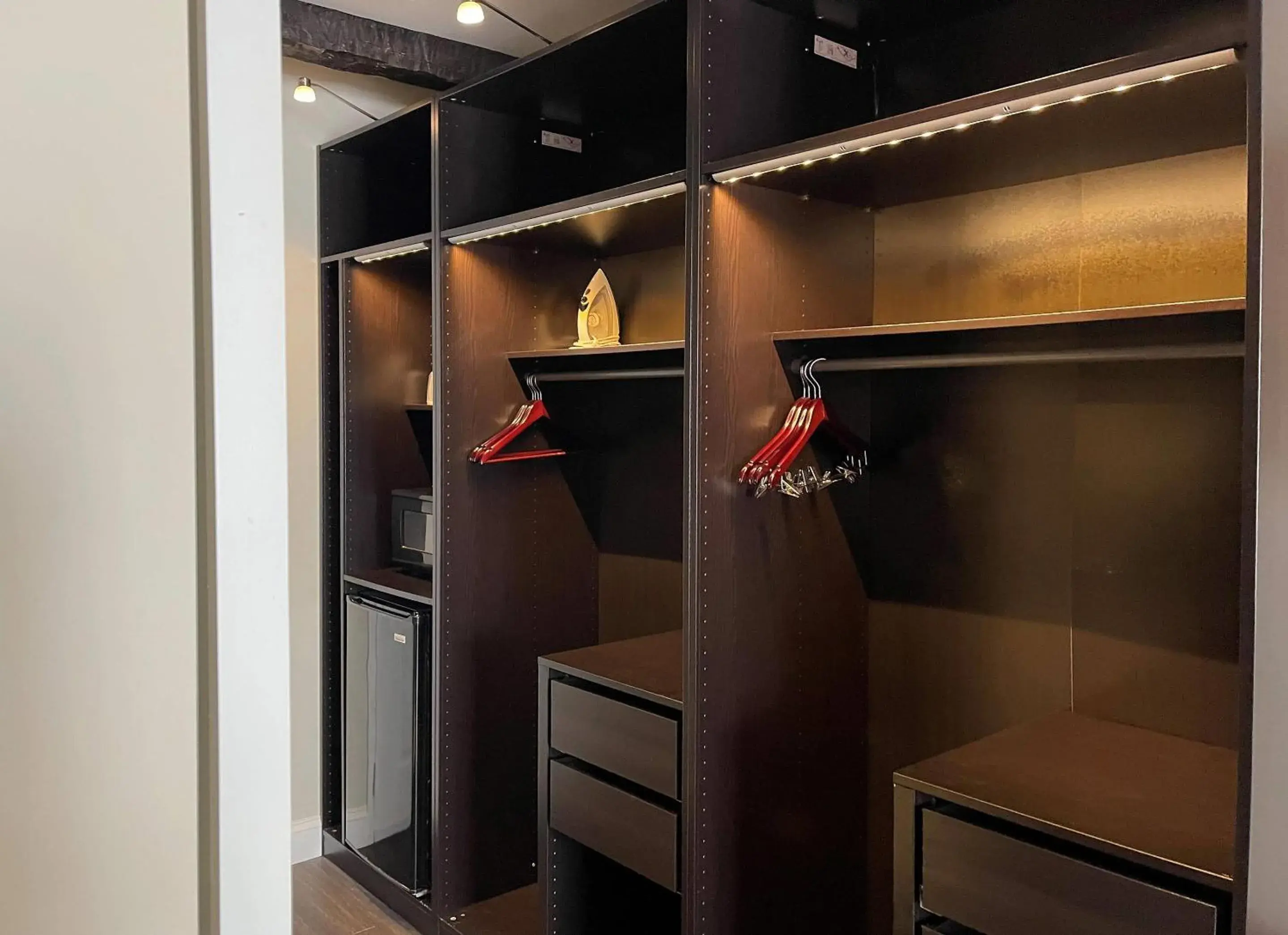 Bedroom in The Century House, an Ascend Collection Hotel Bedroom in The Century House, an Ascend Collection Hotel