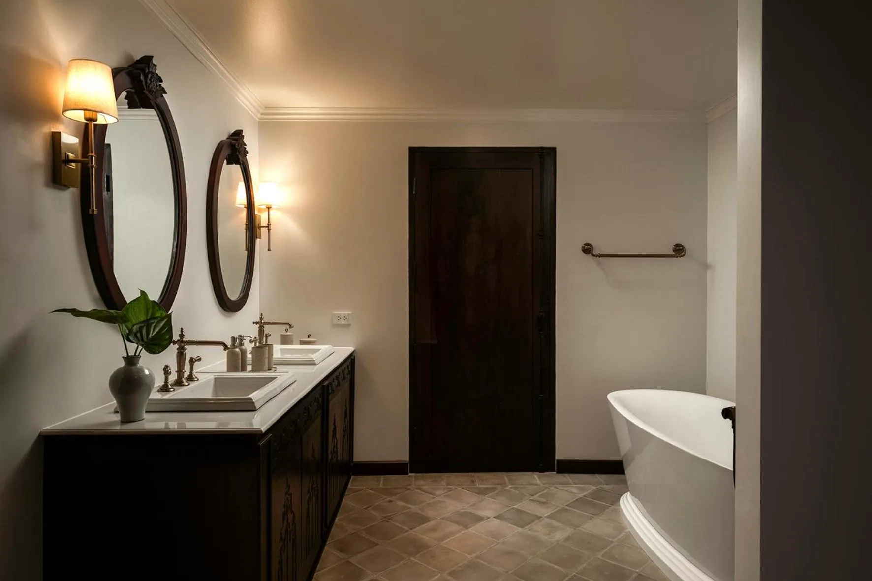 Bathroom in Hotel Kiridara Luang Prabang