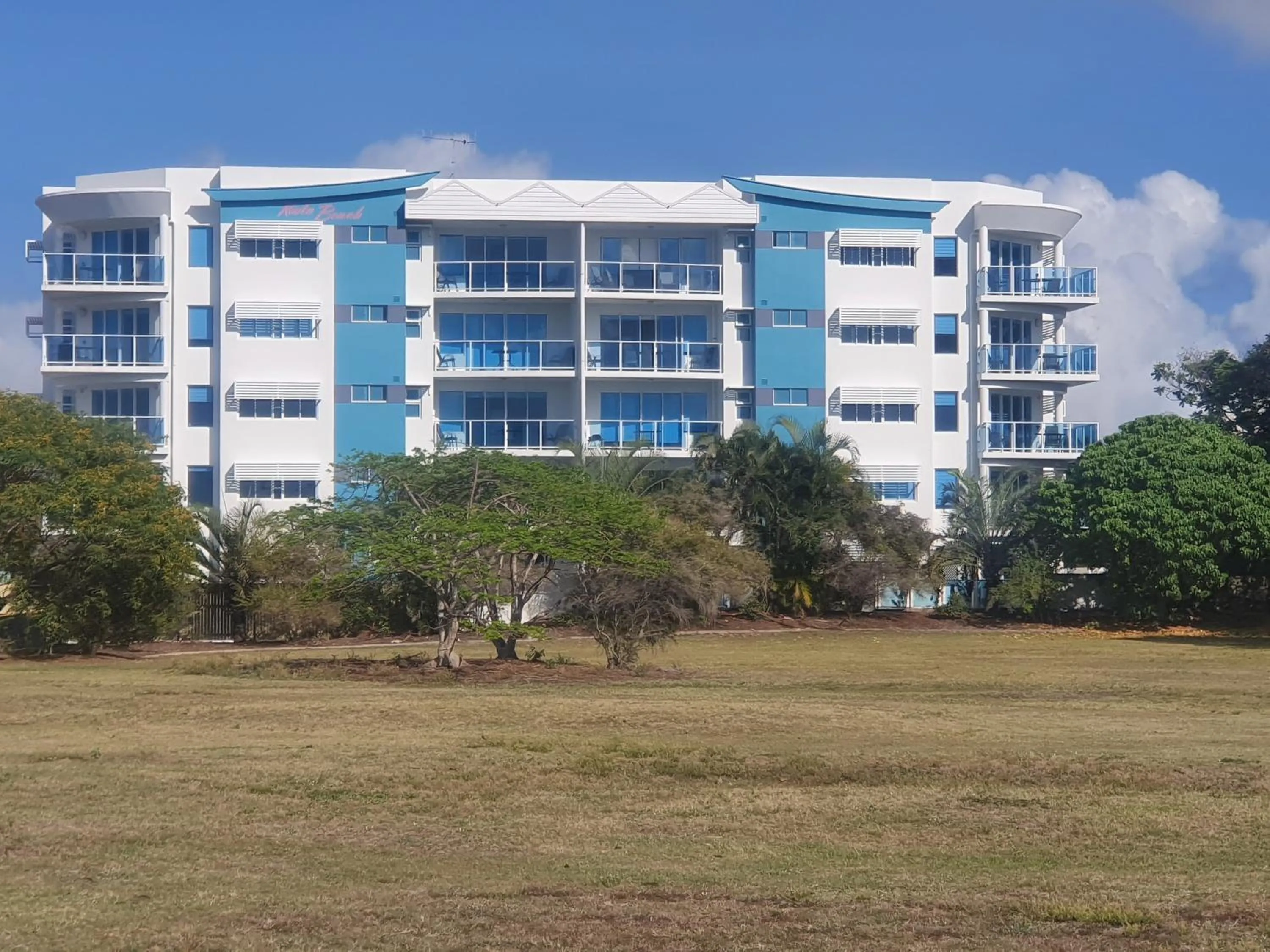 Property building in Koola Beach Apartments Bargara