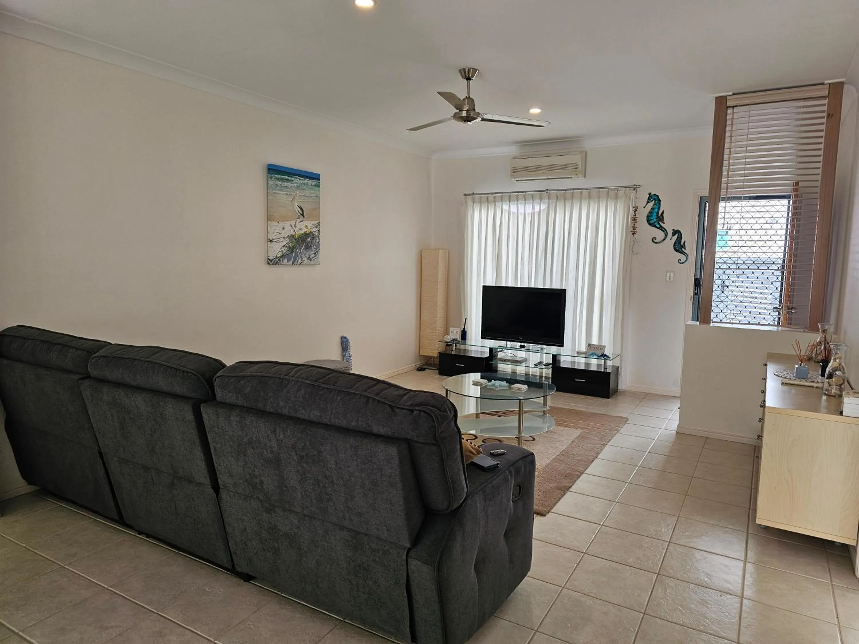 Three-Bedroom Apartment in Koola Beach Apartments Bargara