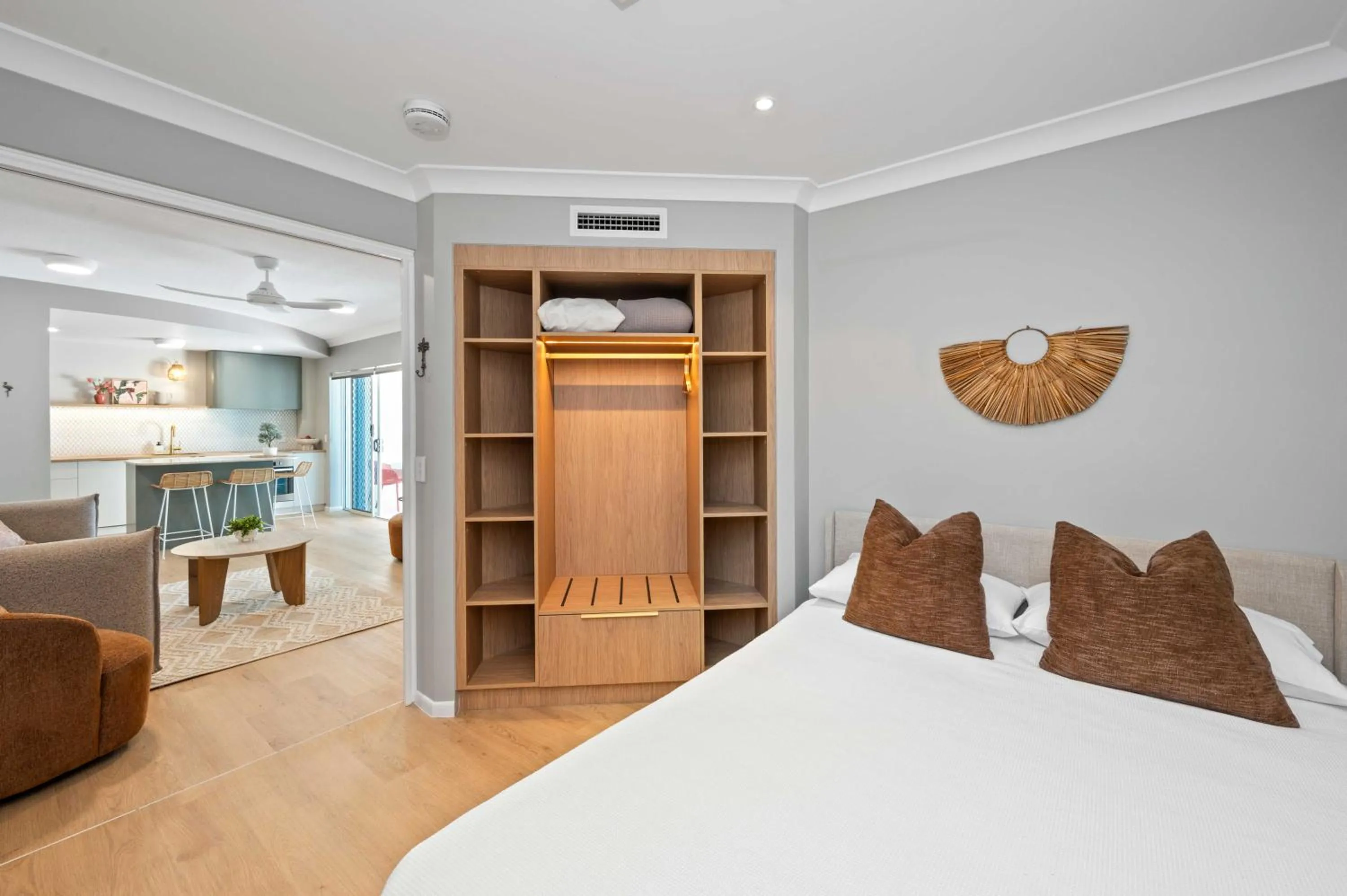 Bedroom, Bed in Koola Beach Apartments Bargara