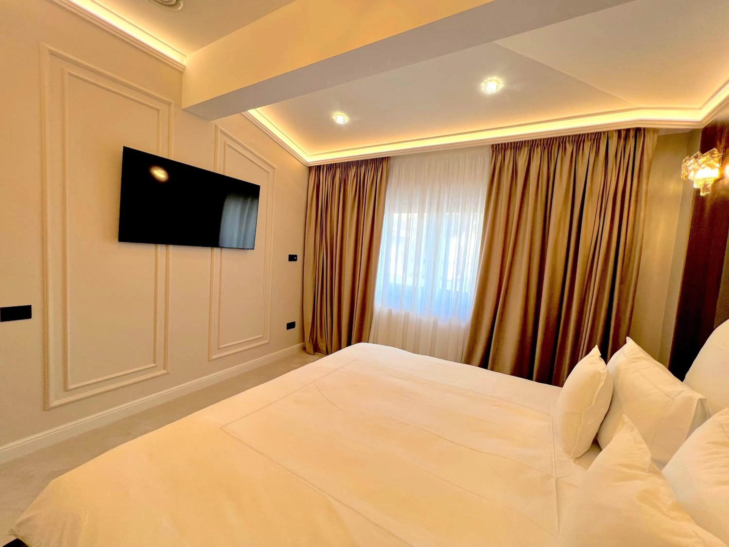 Bed in Hotel 5 Continents