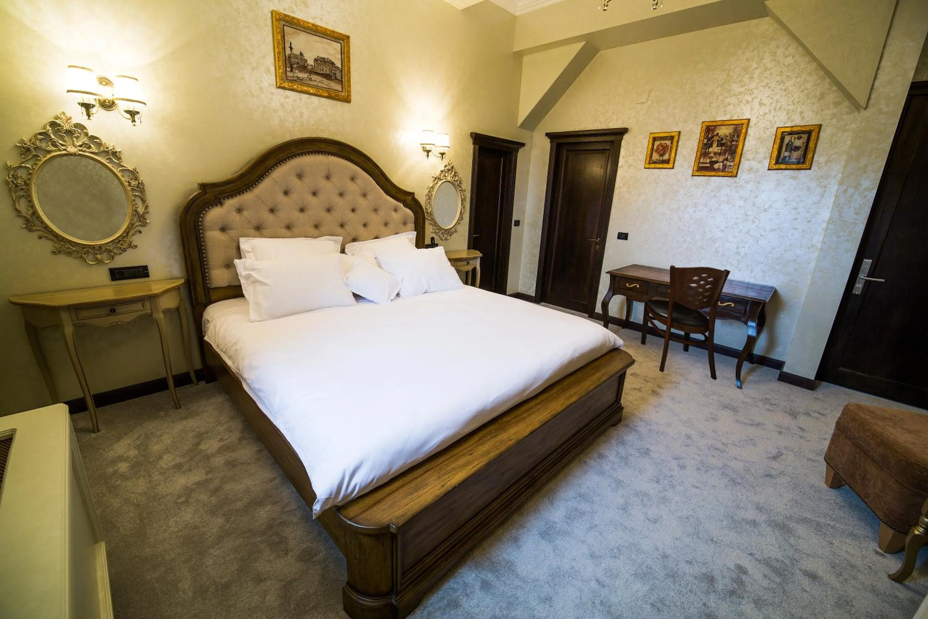 Bed in Hotel 5 Continents