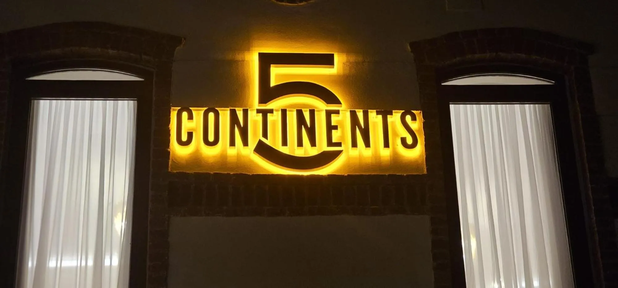 Property building in Hotel 5 Continents