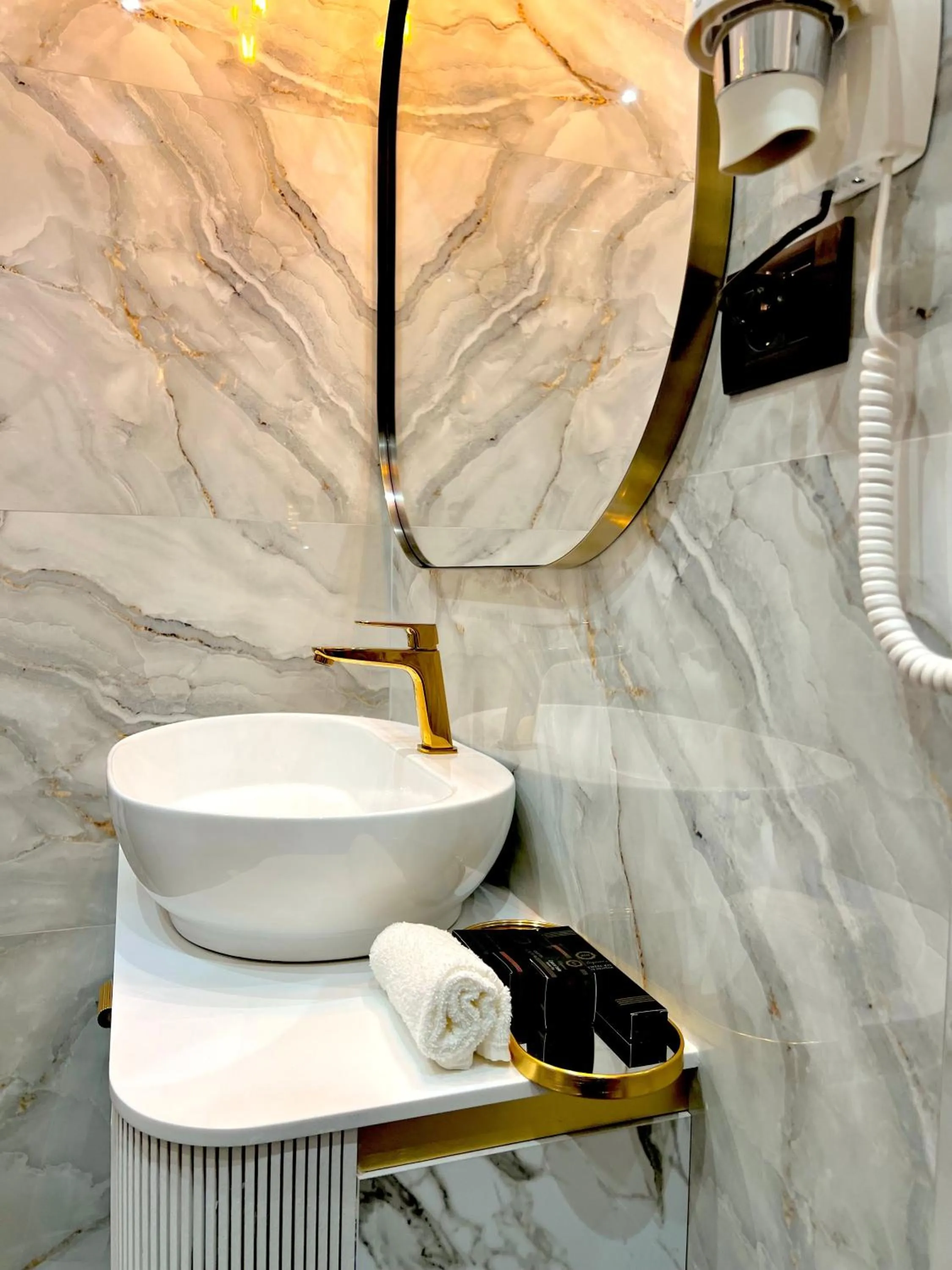 Bathroom in Hotel 5 Continents