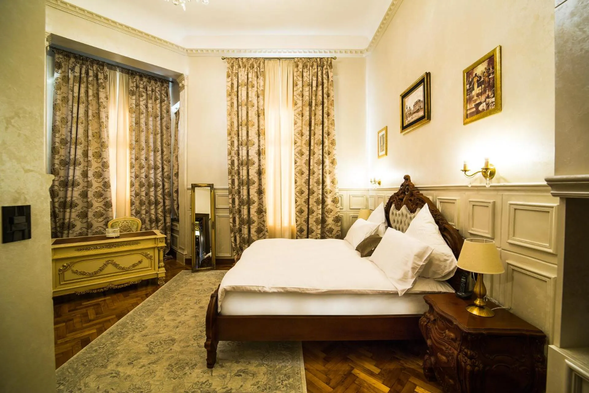 Bed in Hotel 5 Continents