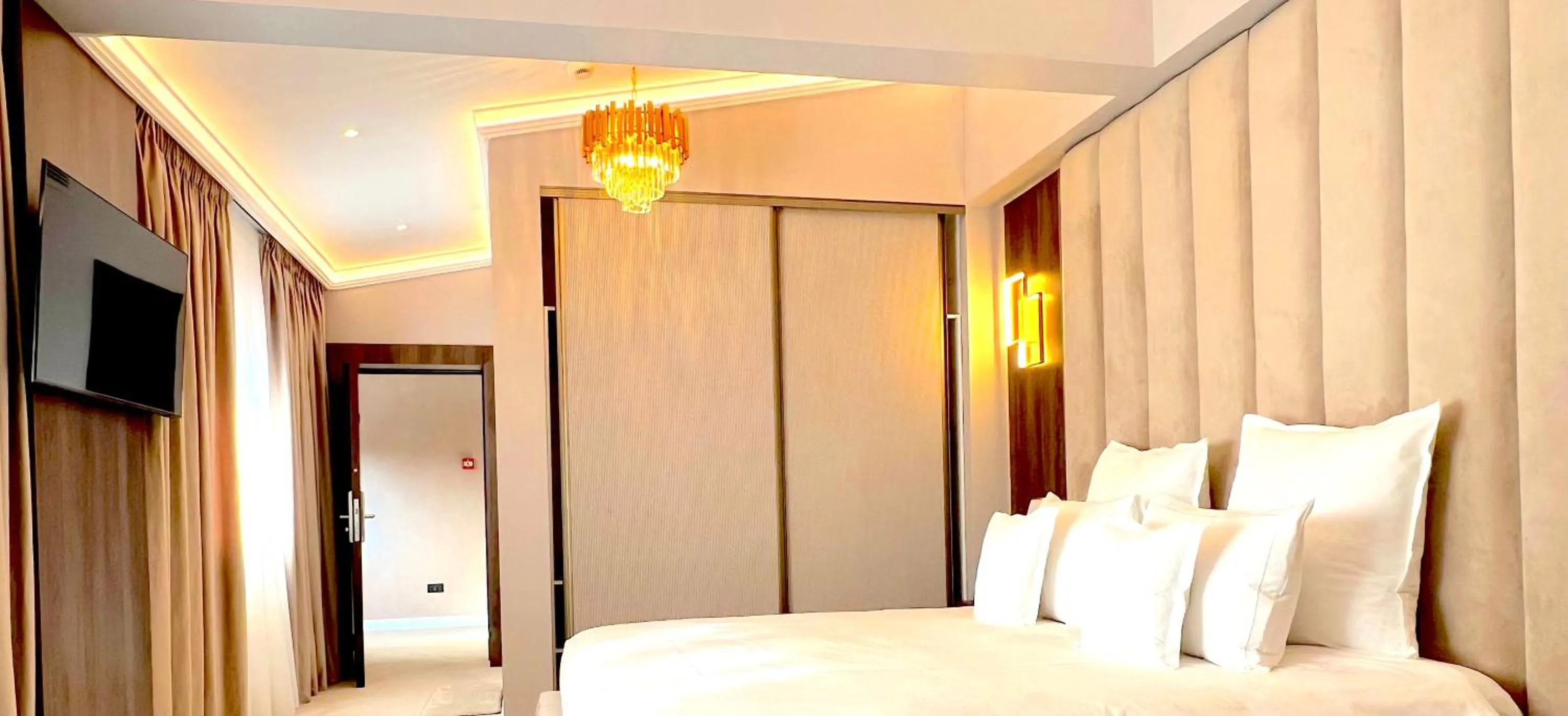 Bed in Hotel 5 Continents