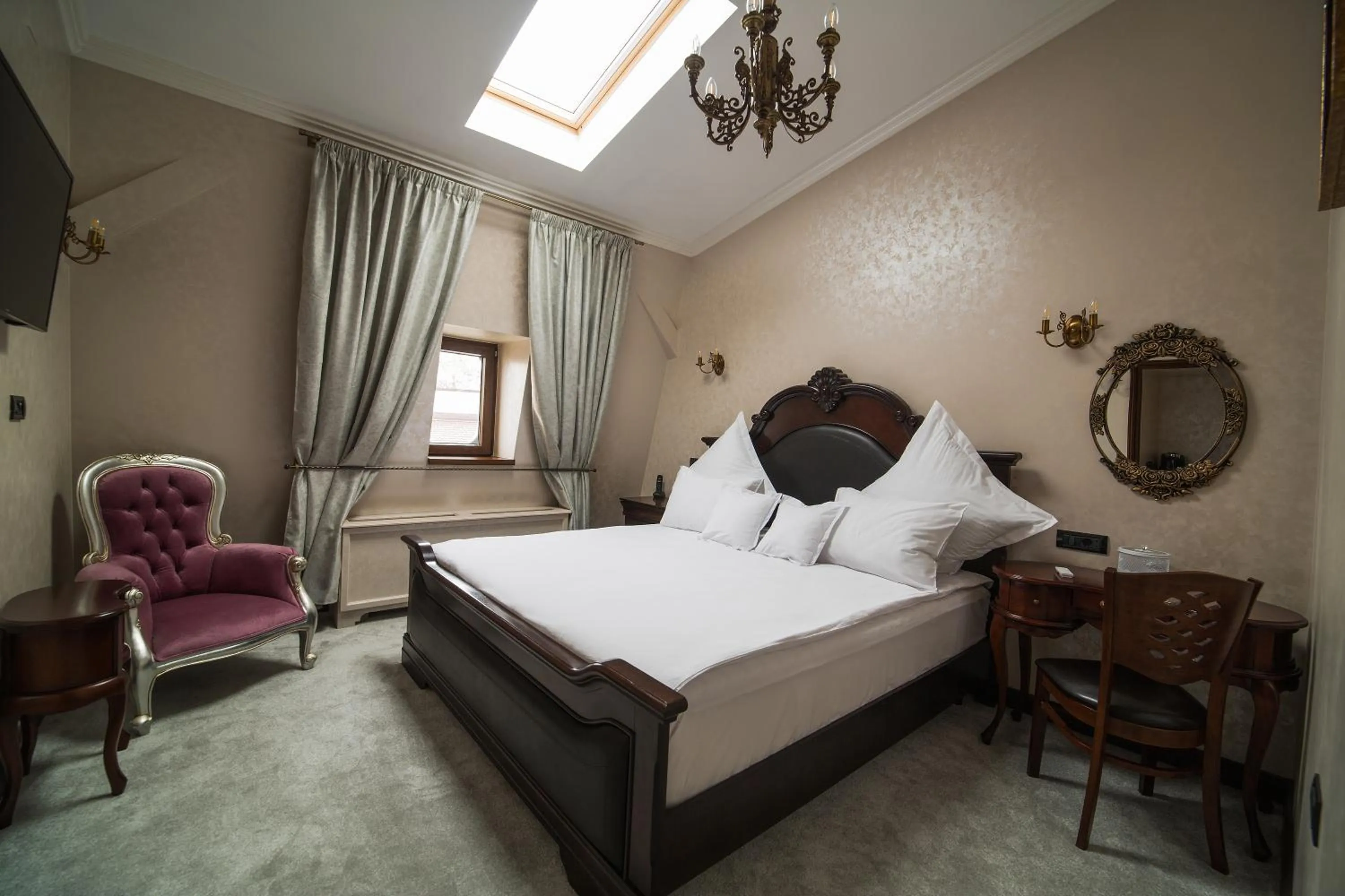 Bed in Hotel 5 Continents