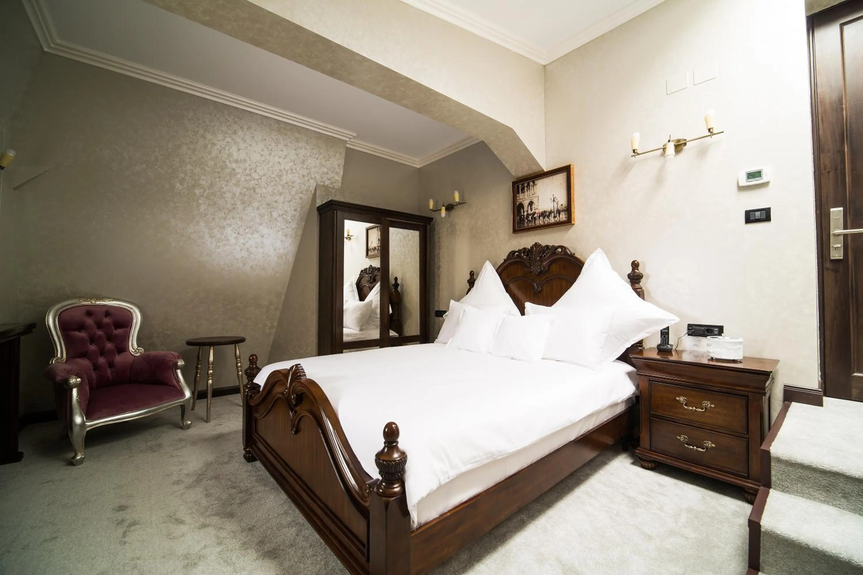 Bed in Hotel 5 Continents