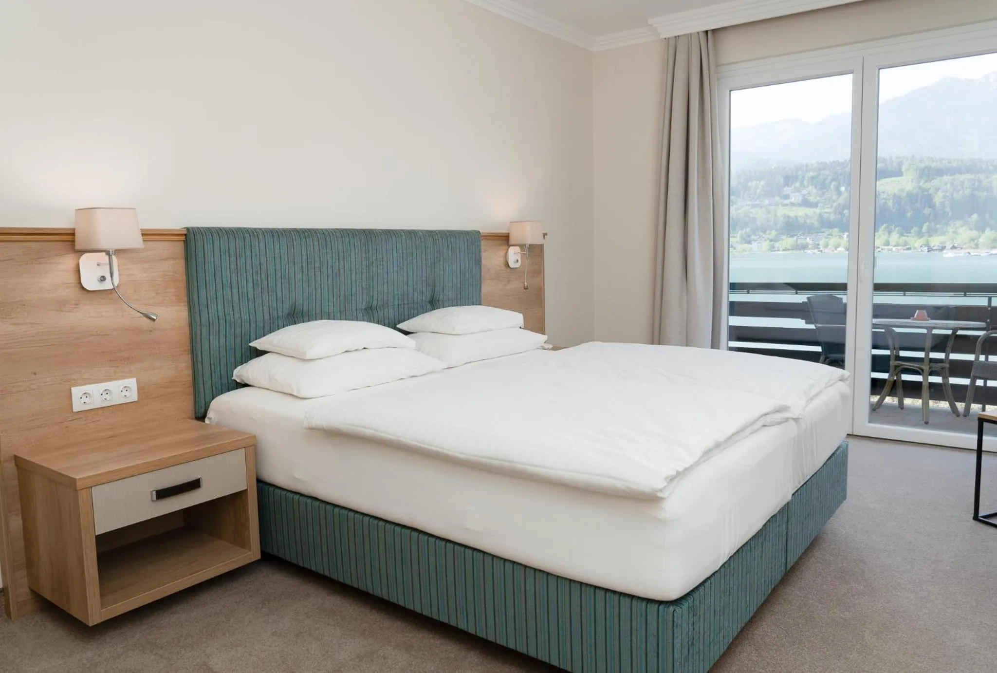 Bed in Inselhotel Faakersee